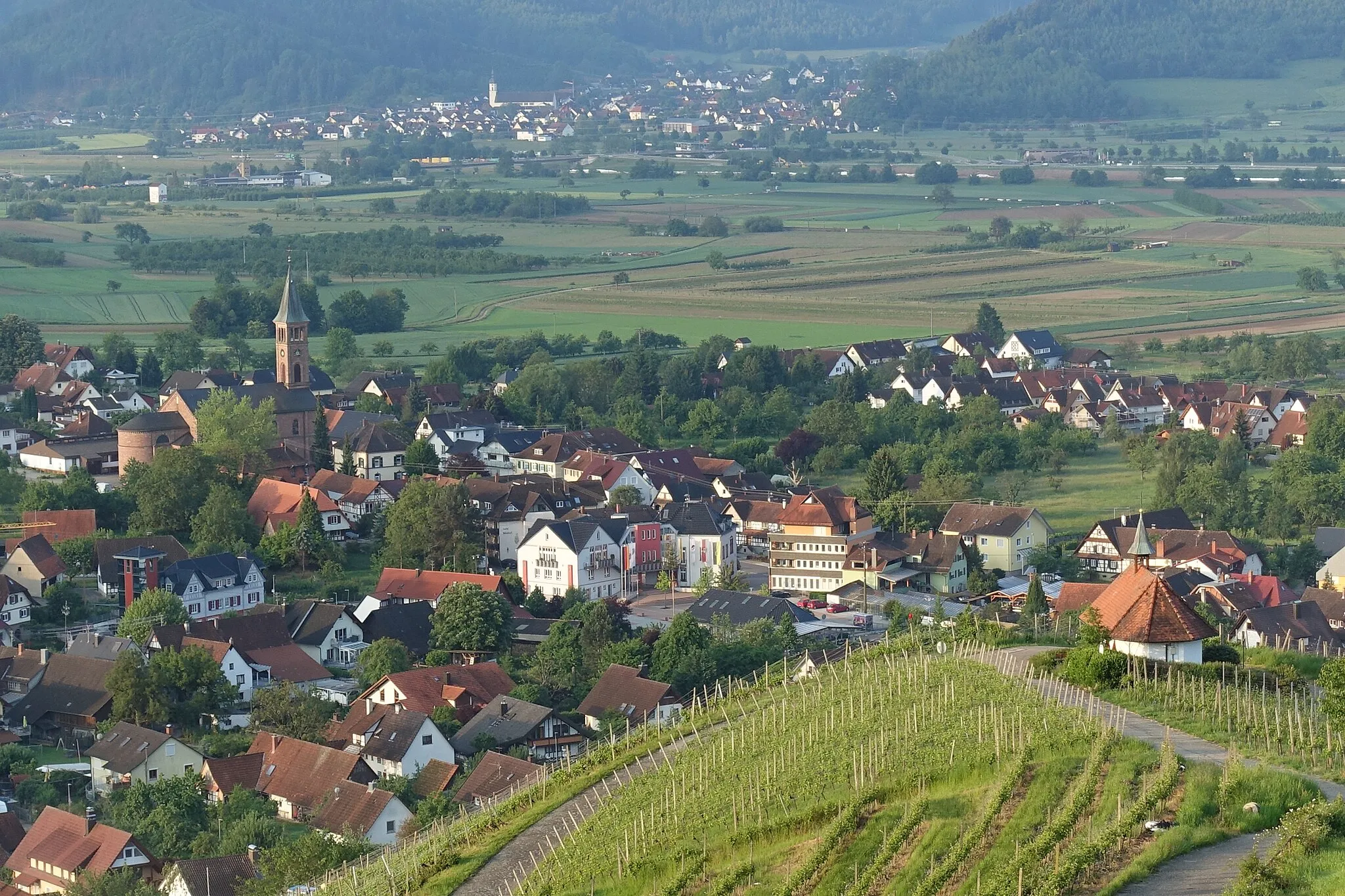 Photo showing: Blick auf Ohlsbach von oberhalb des Ortes