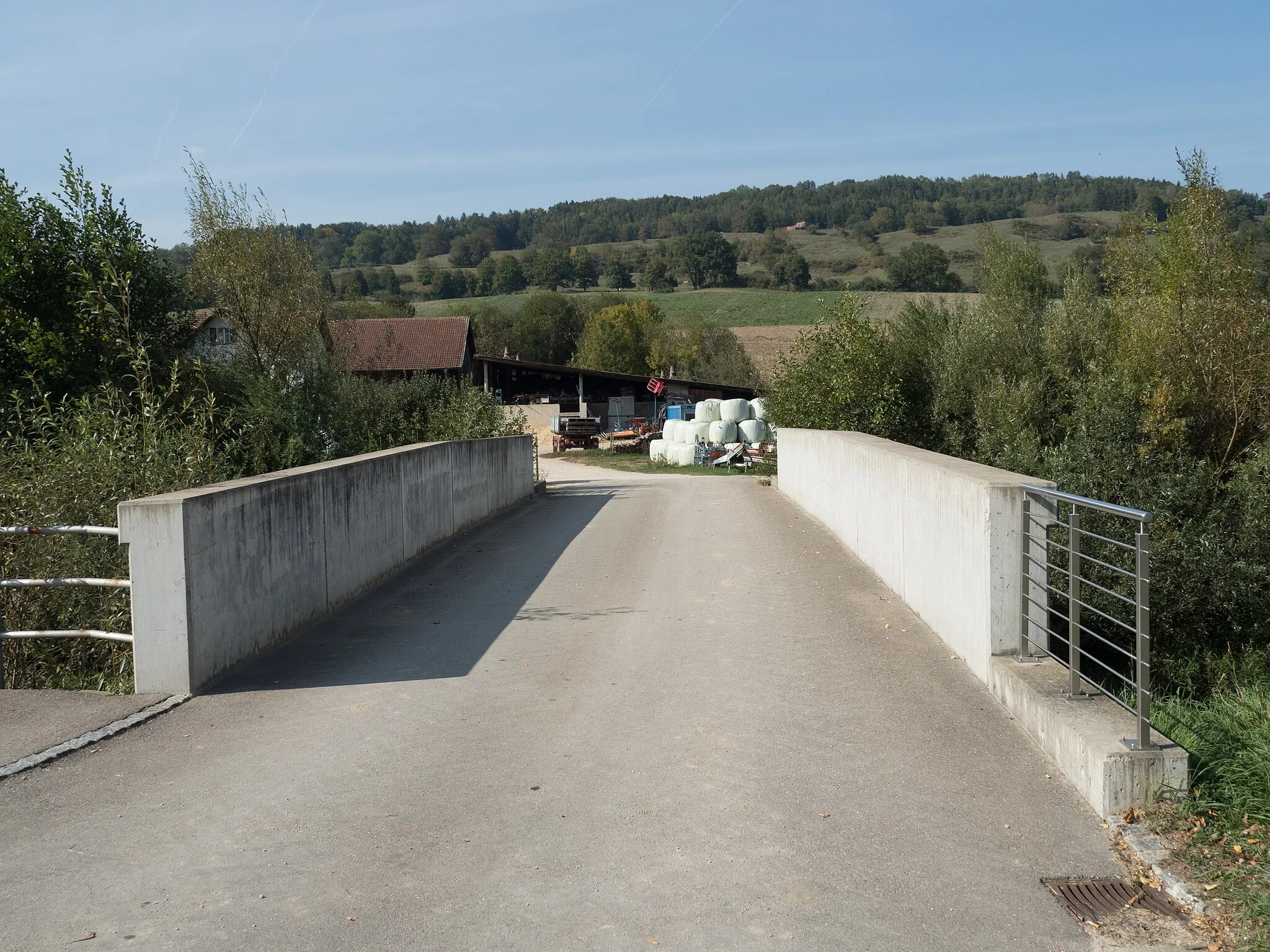 Photo showing: Rue du Vieux-Moulin Road Bridge over the Sorne River, Courtételle, Canton of Jura, Switzerland
