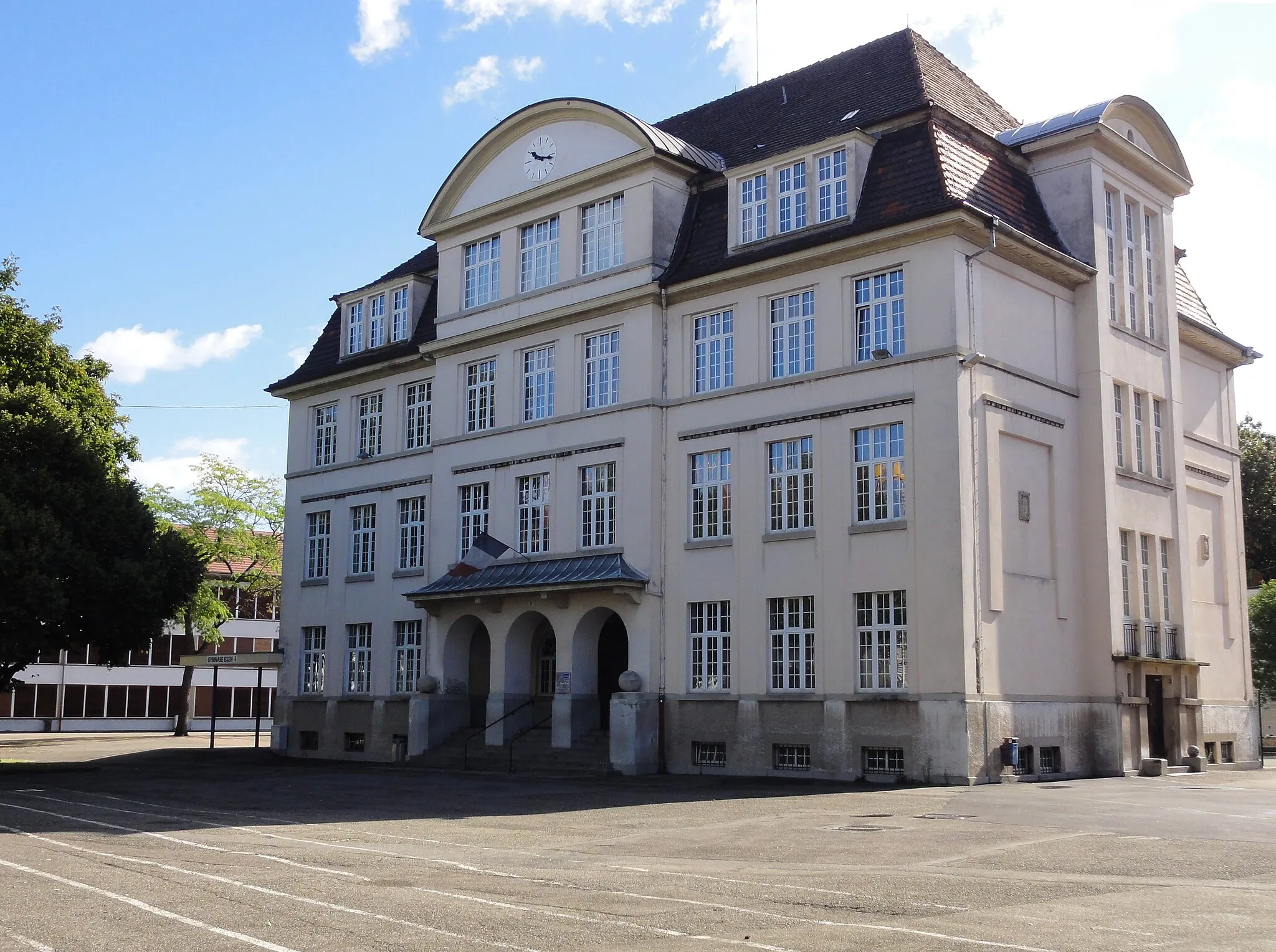 Photo showing: This building is indexed in the base Mérimée, a database of architectural heritage maintained by the French Ministry of Culture, under the reference IA67018009 .