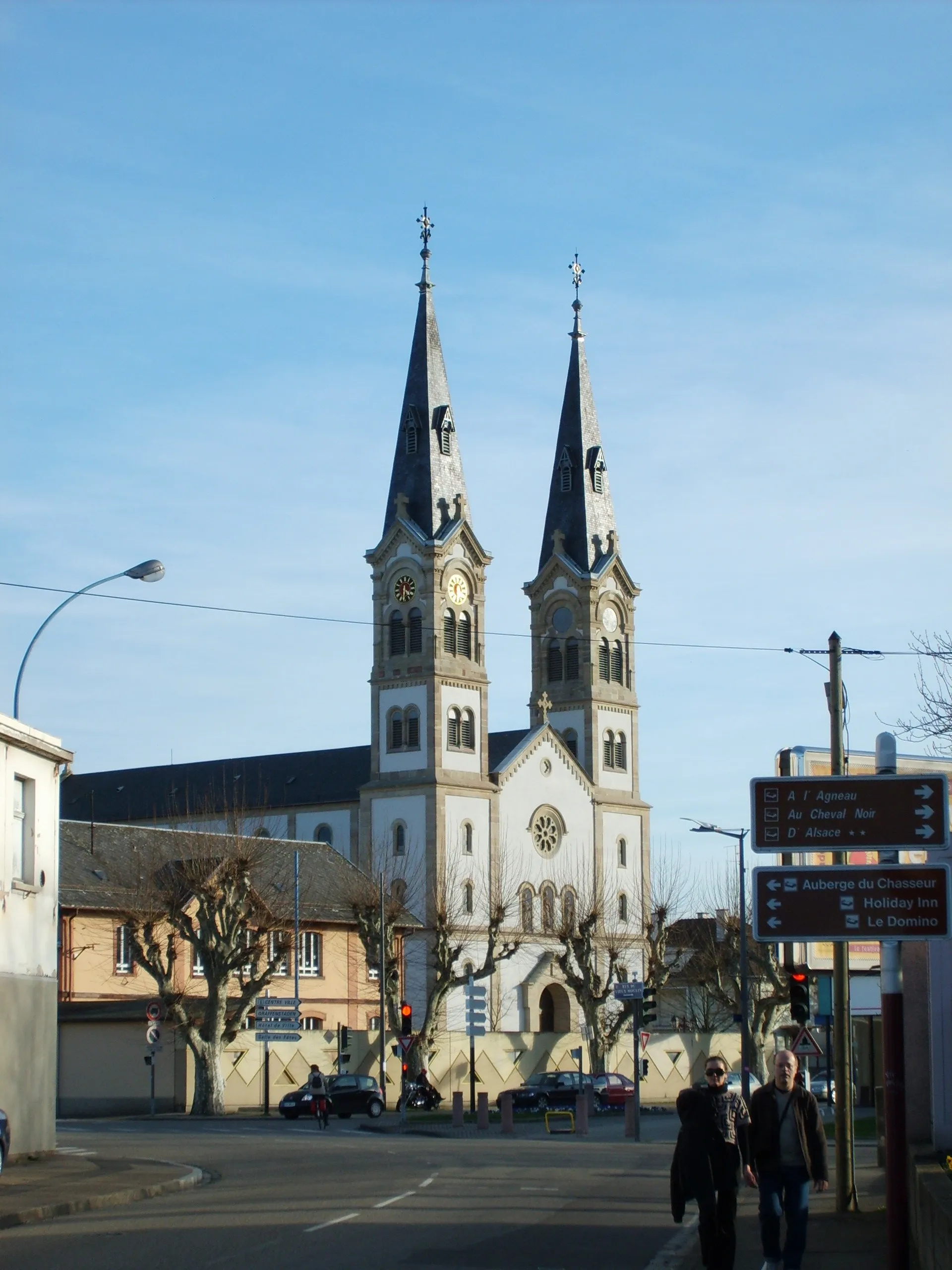 Photo showing: Saint Symphorian church in Illkirch-Graffenstaden, Alsace, seen from a distance