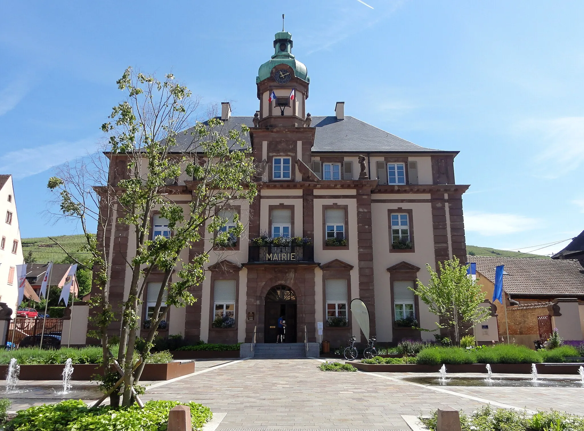 Photo showing: This building is indexed in the base Mérimée, a database of architectural heritage maintained by the French Ministry of Culture, under the reference IA68004359 .