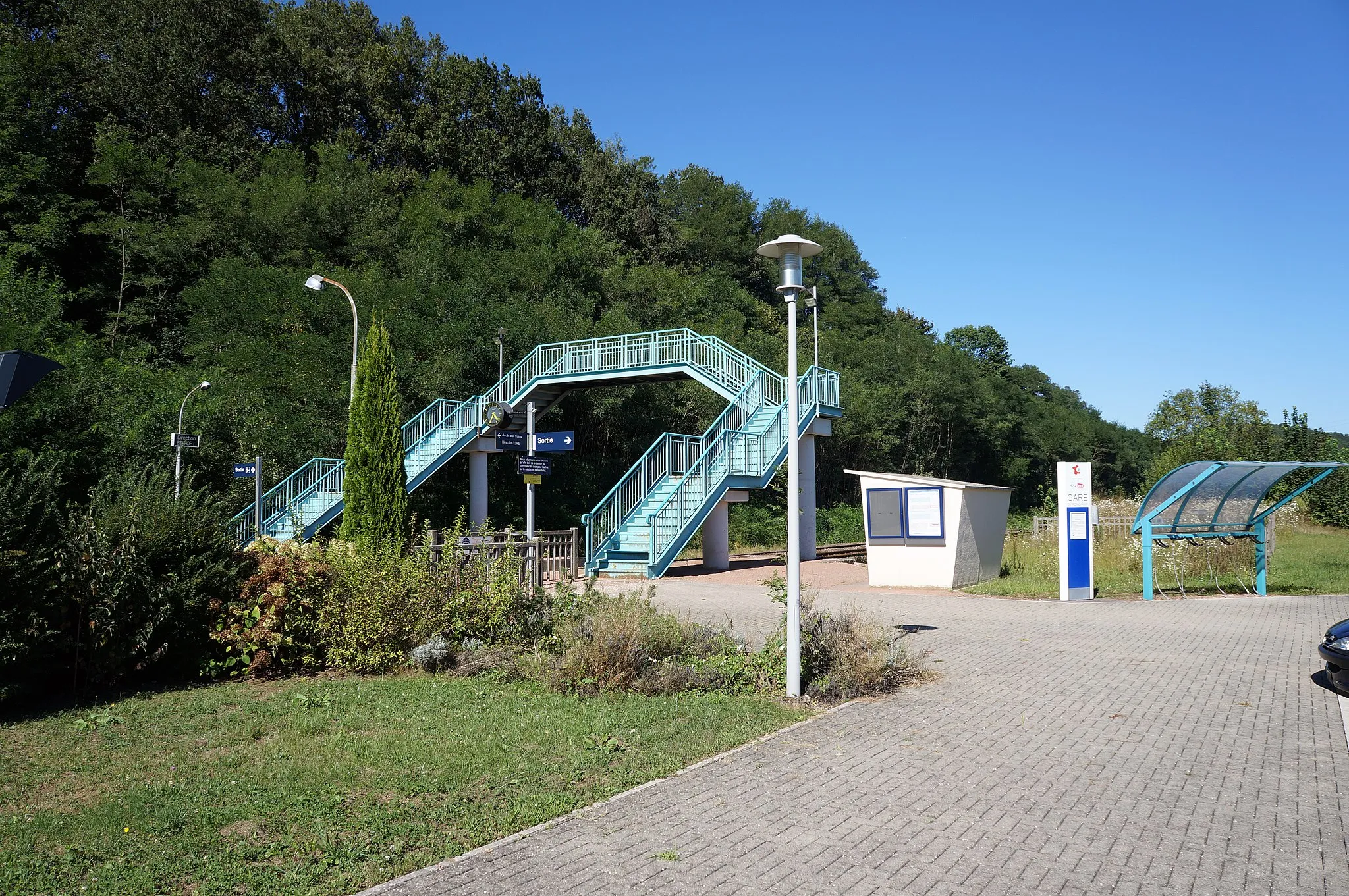 Photo showing: La gare de Ronchamp en Haute-Saône dans l'est de la France. Vue d'ensemble