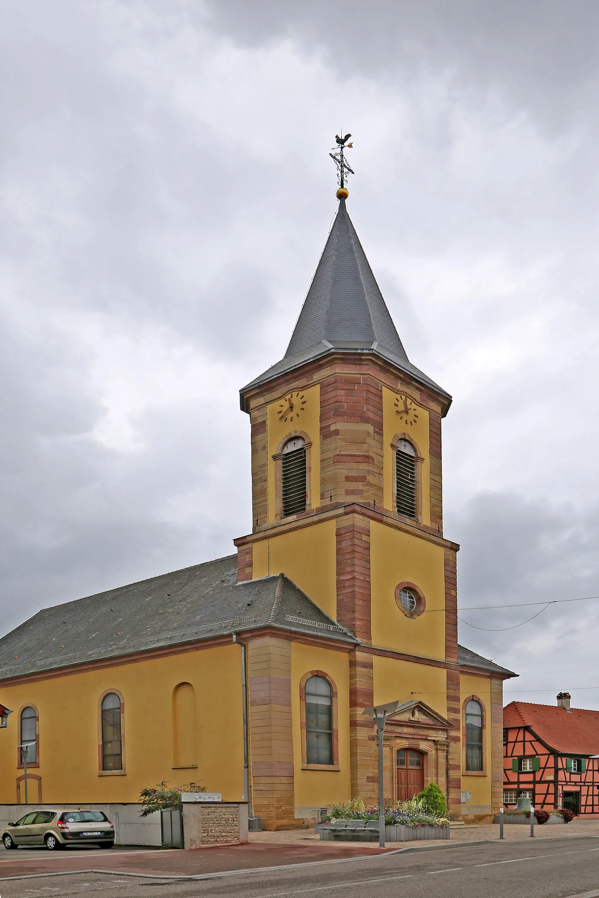 Photo showing: Kirche St. Kolumba in Fessenheim, eine französische Gemeinde im Département Haut-Rhin. Der Ort ist bekannt geworden durch das umstrittene Kernkraftwerk Fessenheim (Centrale nucléare de Fessenheim).