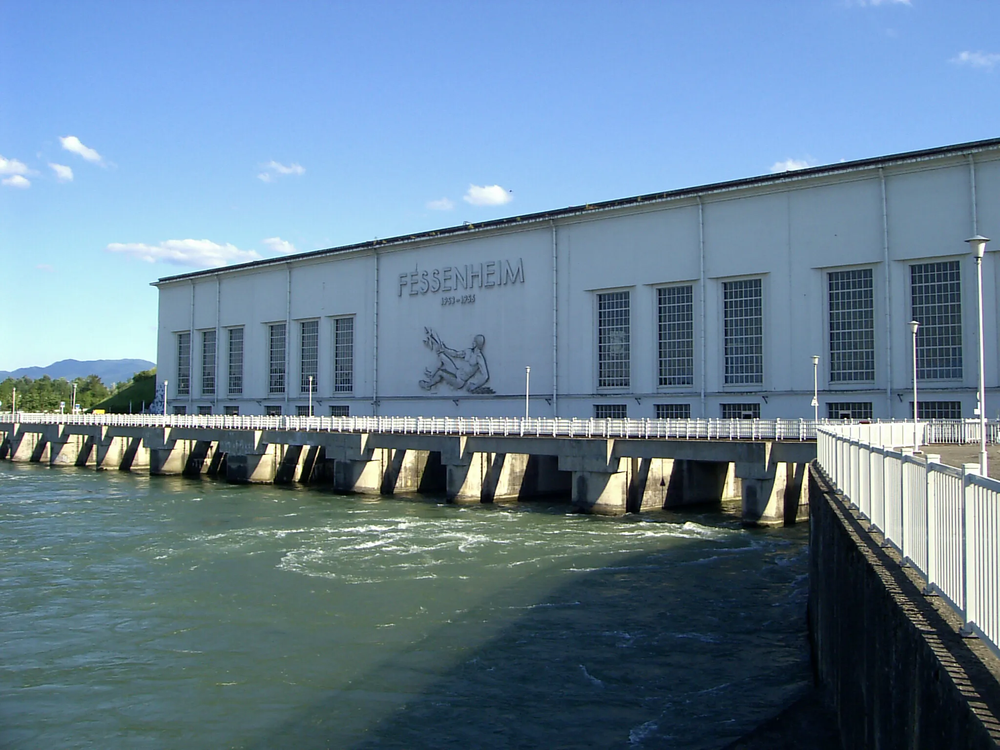 Photo showing: Centrale hydroélectrique de Fessenheim, Grand Canal d’Alsace