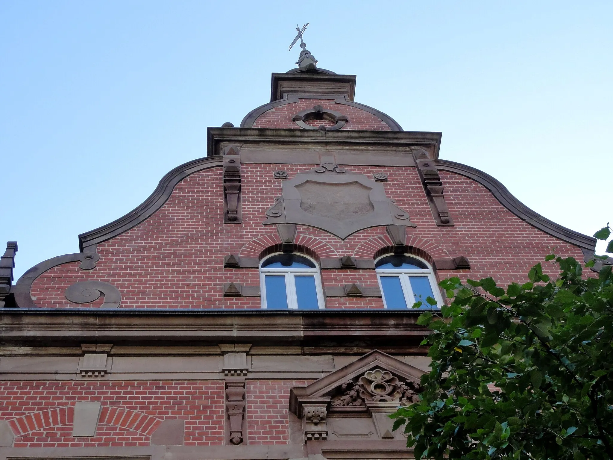 Photo showing: This building is indexed in the base Mérimée, a database of architectural heritage maintained by the French Ministry of Culture, under the reference IA68007256 .