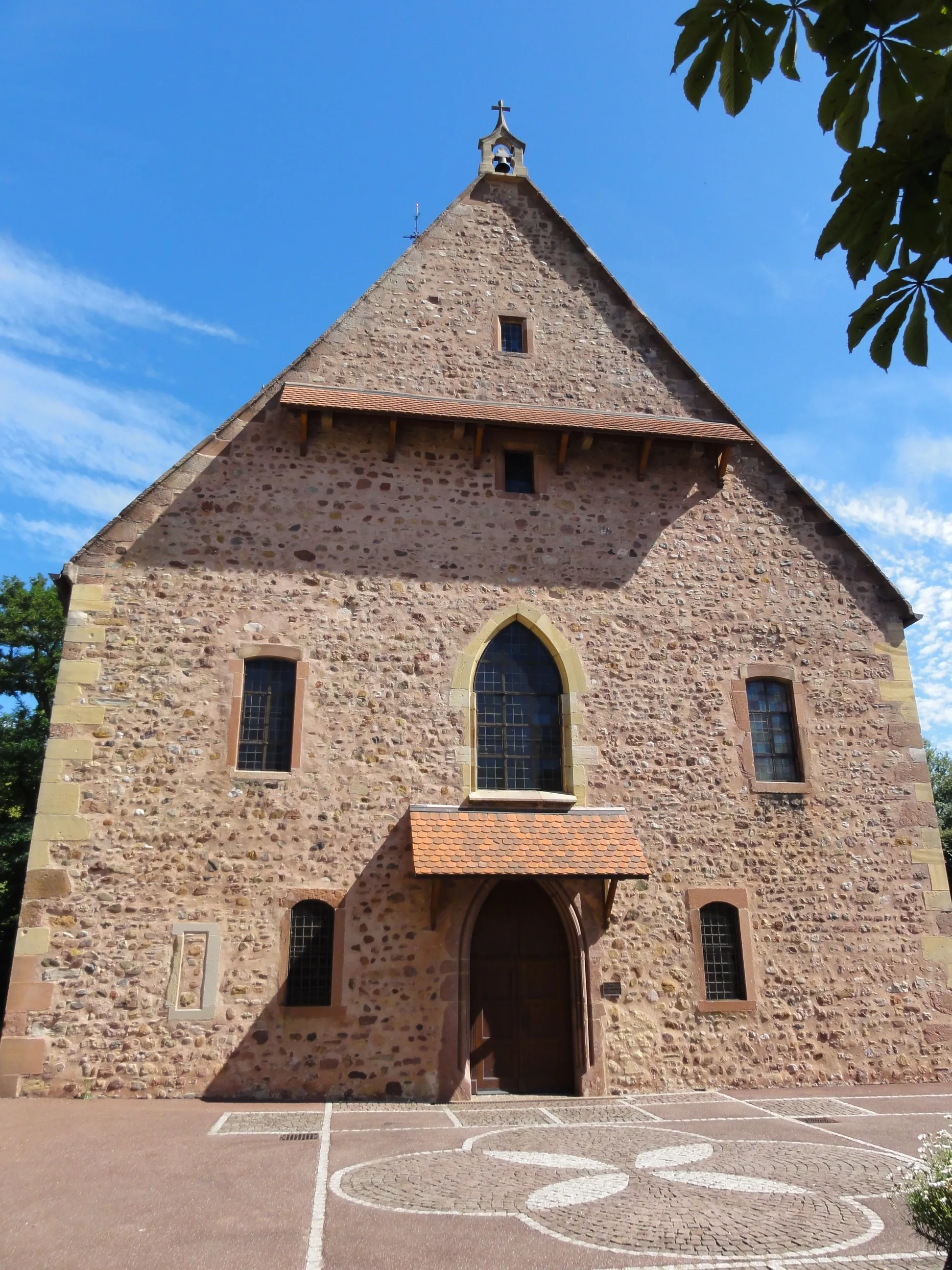 Photo showing: This building is en partie classé, en partie inscrit au titre des monuments historiques de la France. It is indexed in the base Mérimée, a database of architectural heritage maintained by the French Ministry of Culture, under the references PA00085727 and IA00024162 .