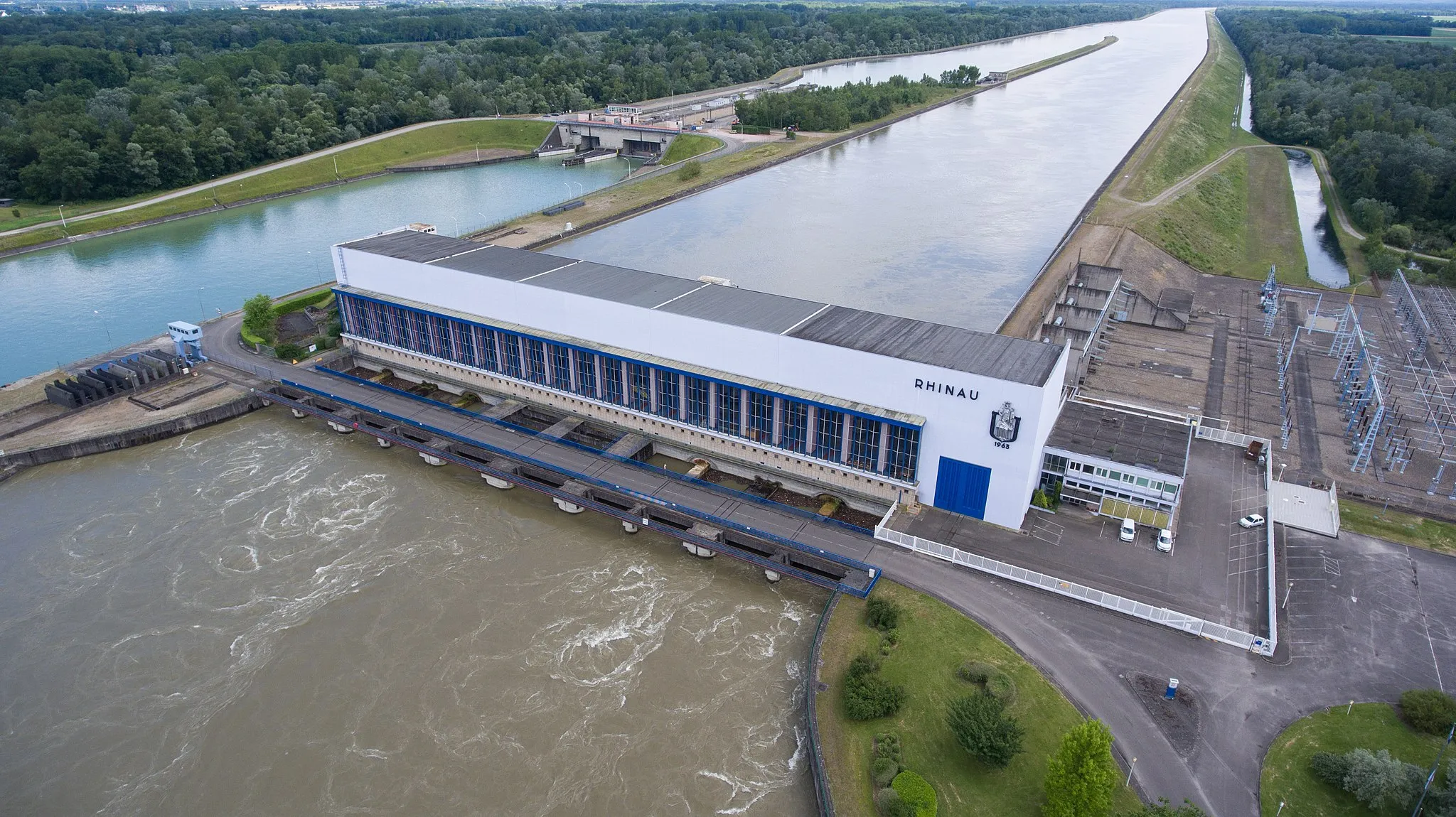 Photo showing: aerial view hydro-electric power plant Rhinau