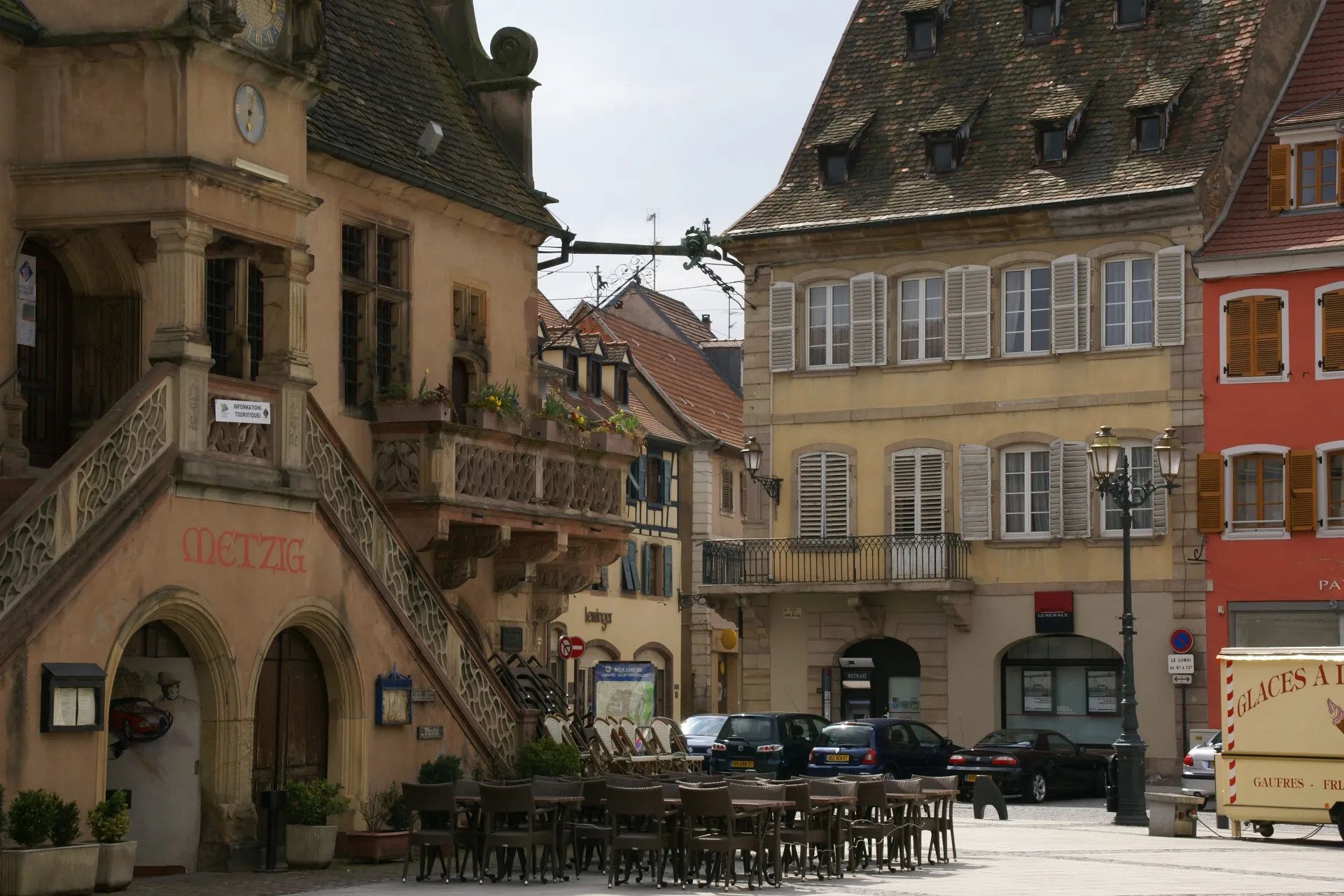 Photo showing: La Metzig at Place de l'Hôtel-de-Ville in Molsheim, Alsace, France