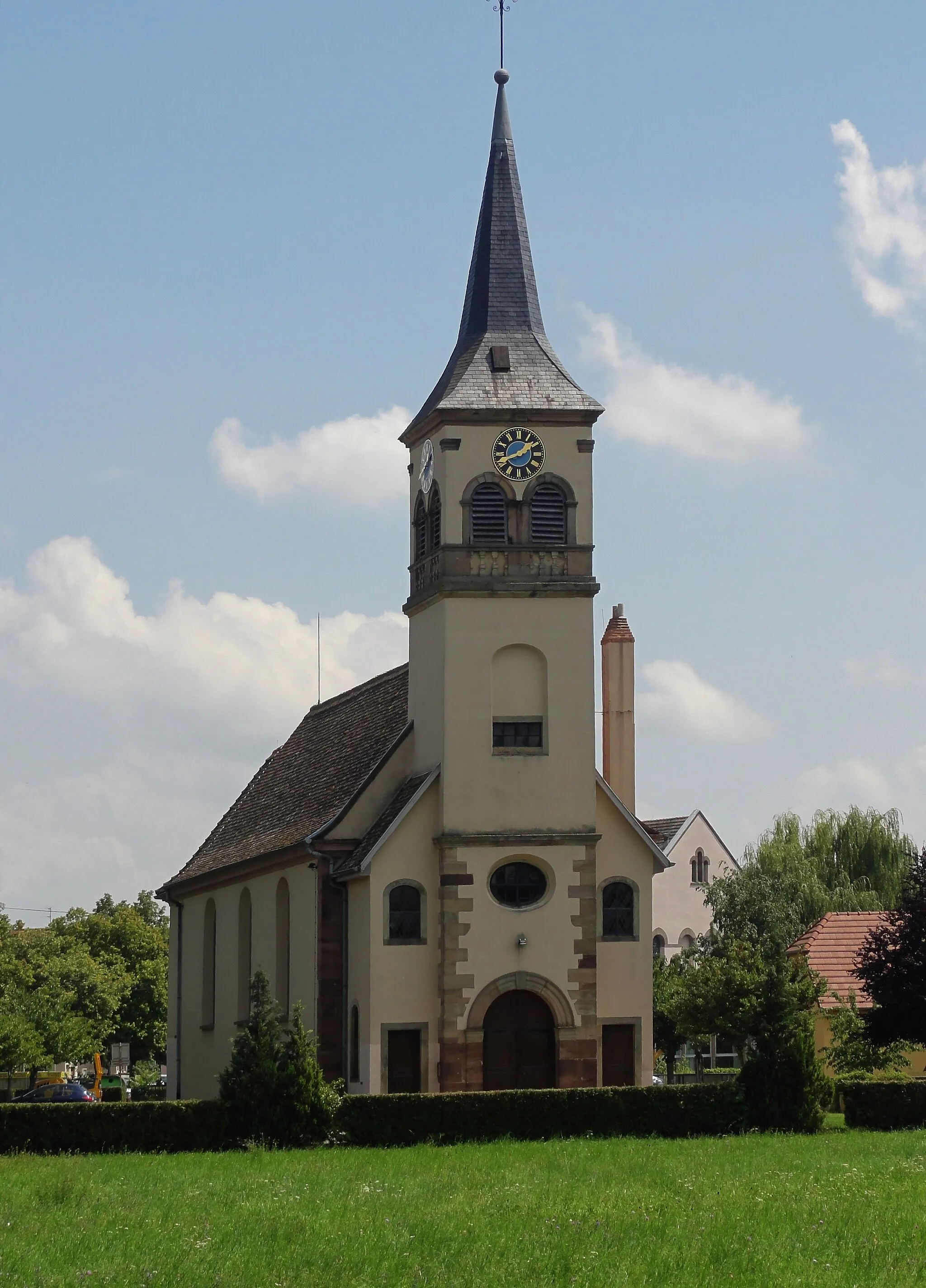 Photo showing: Alsace, Bas-Rhin, Plobsheim, Église Saints-Pierre-et-Paul (XIXe), rue de l’Eglise (IA00023120).