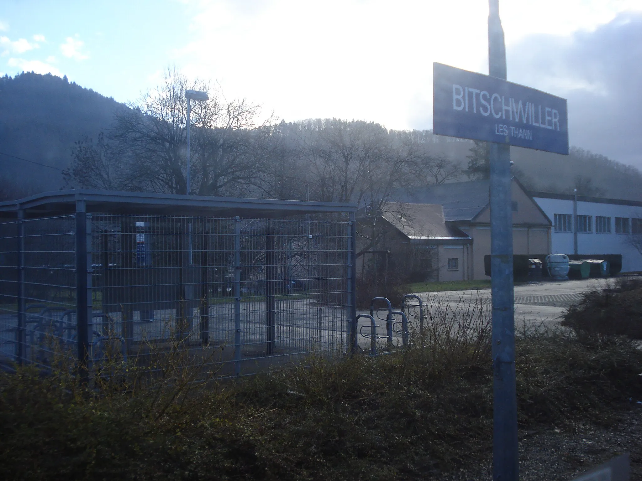 Photo showing: Panneau de la gare de Bitschwiller, le 12 décembre 2010, jour de la mise en service du tram-train de la Vallée de la Thur.