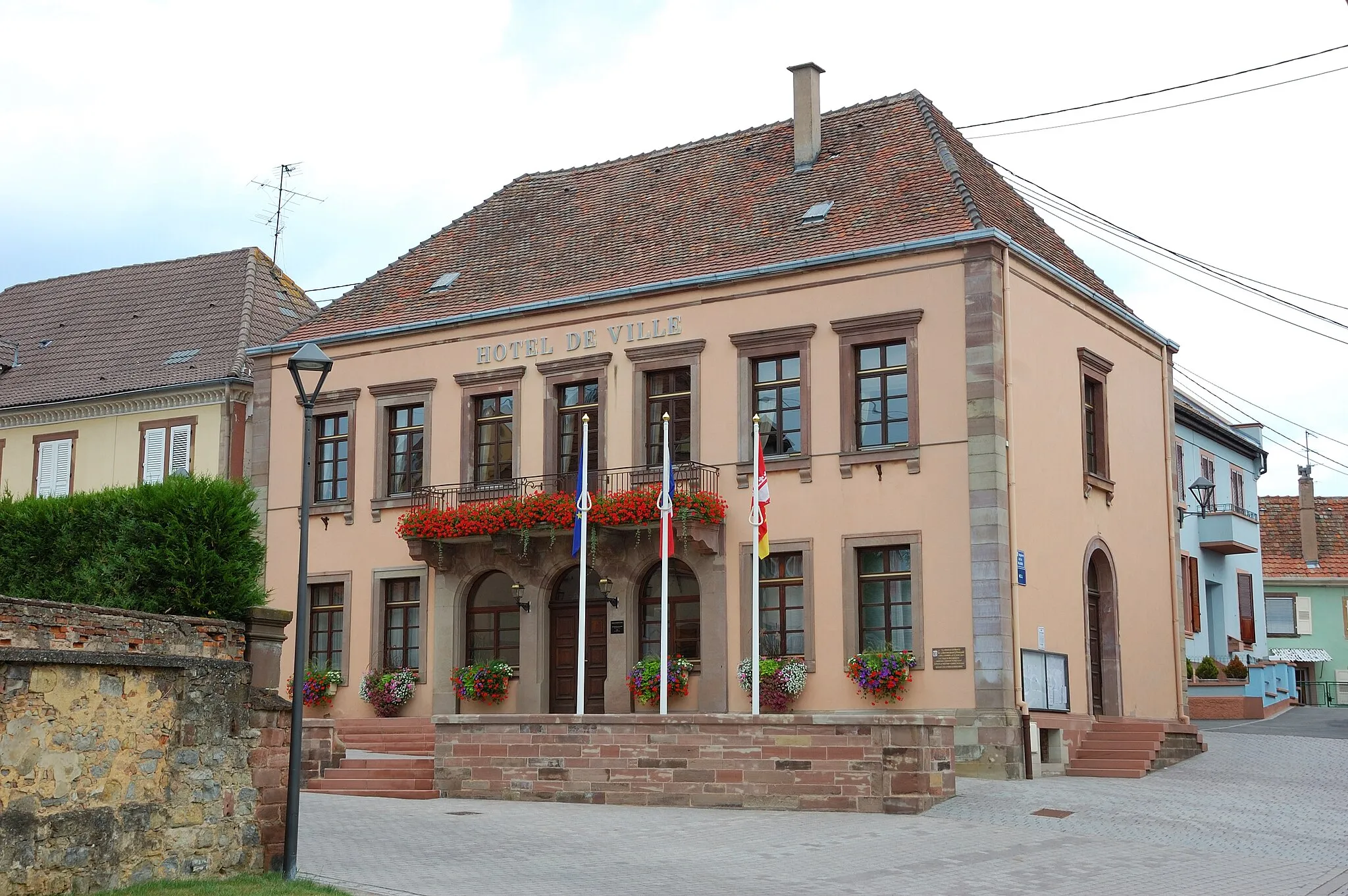 Photo showing: This building is indexed in the base Mérimée, a database of architectural heritage maintained by the French Ministry of Culture, under the reference IA67009241 .