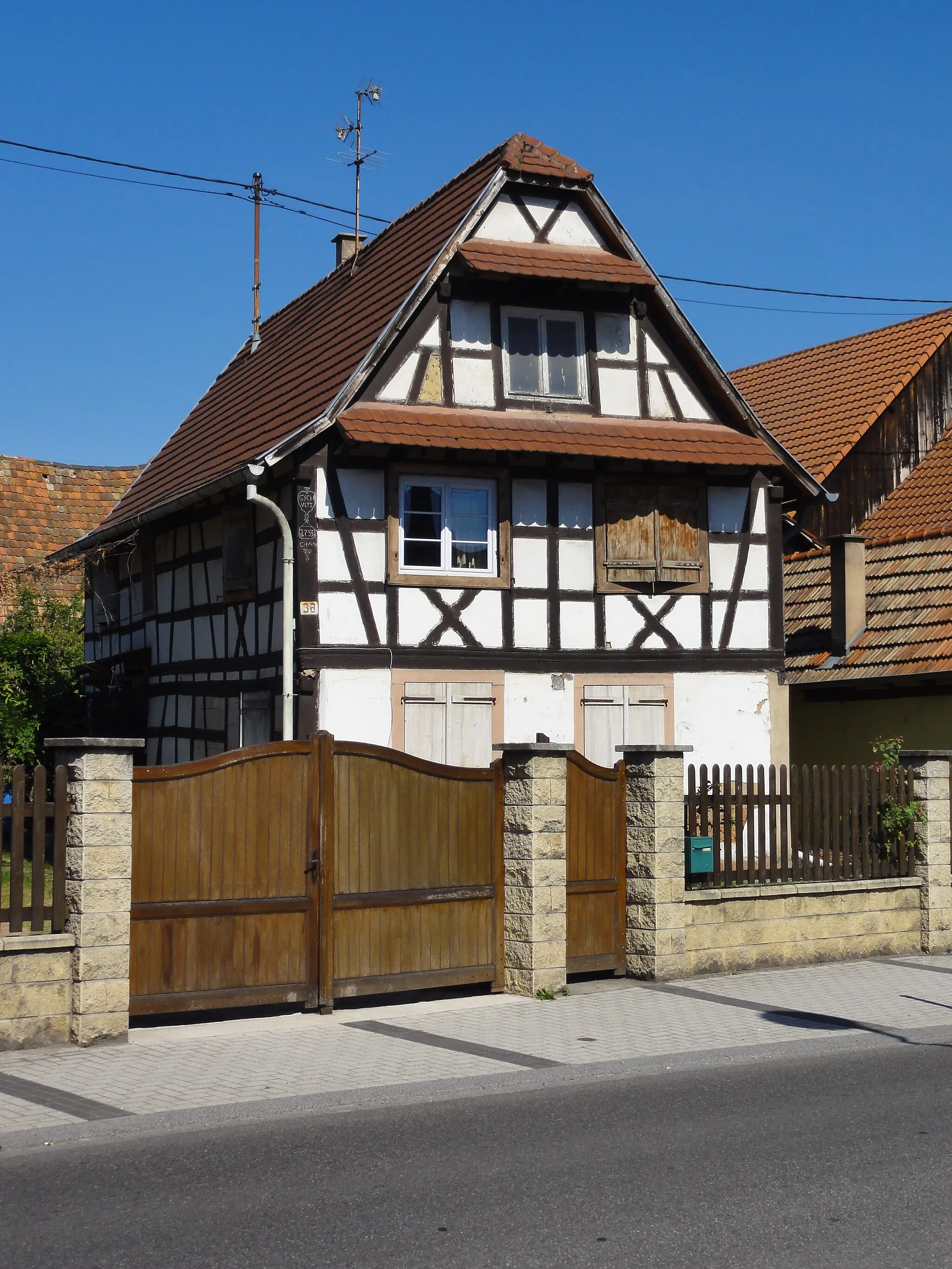 Photo showing: This building is indexed in the base Mérimée, a database of architectural heritage maintained by the French Ministry of Culture, under the reference IA00119341 .