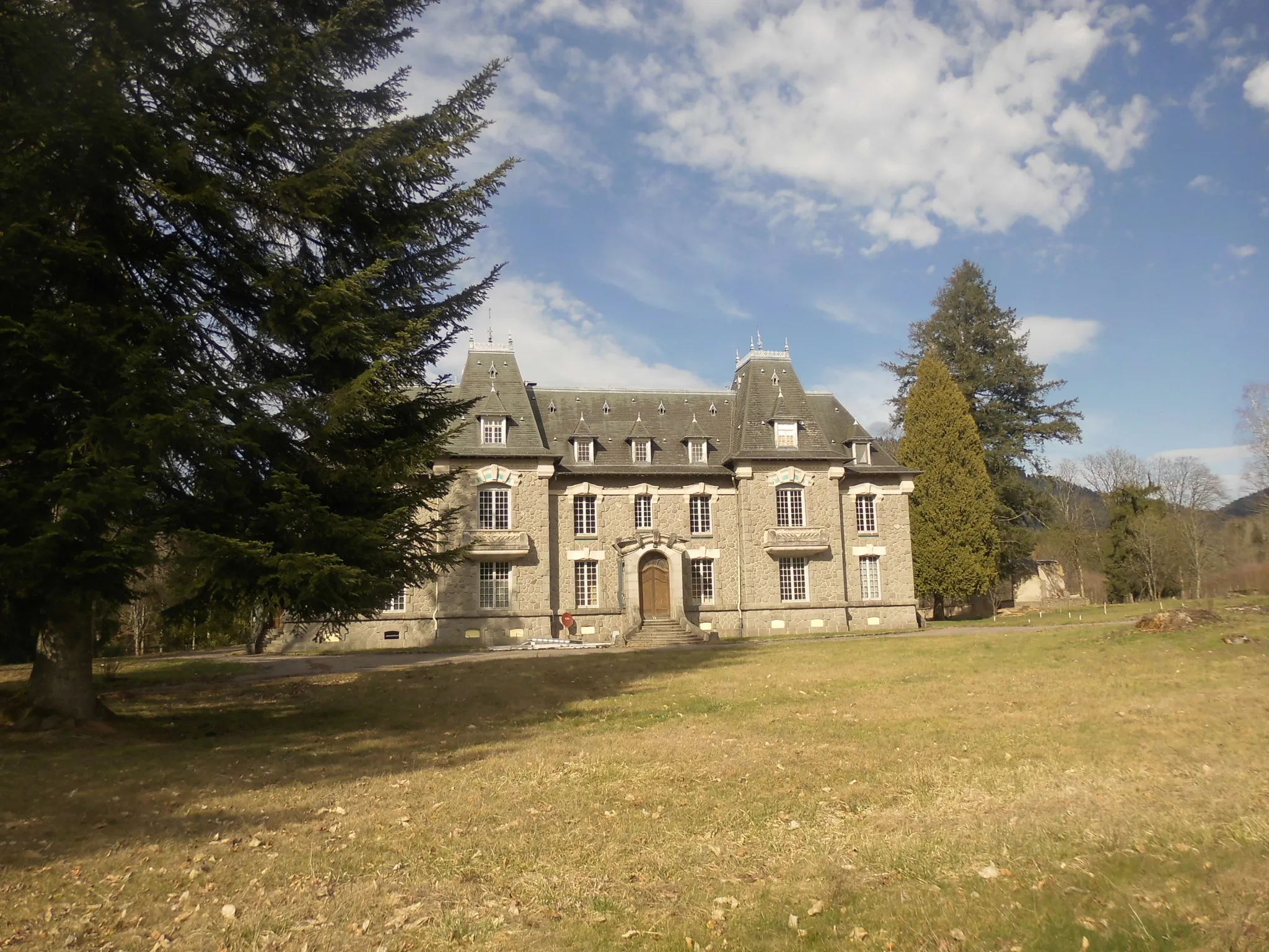 Photo showing: Le château de Belval à Saulcy