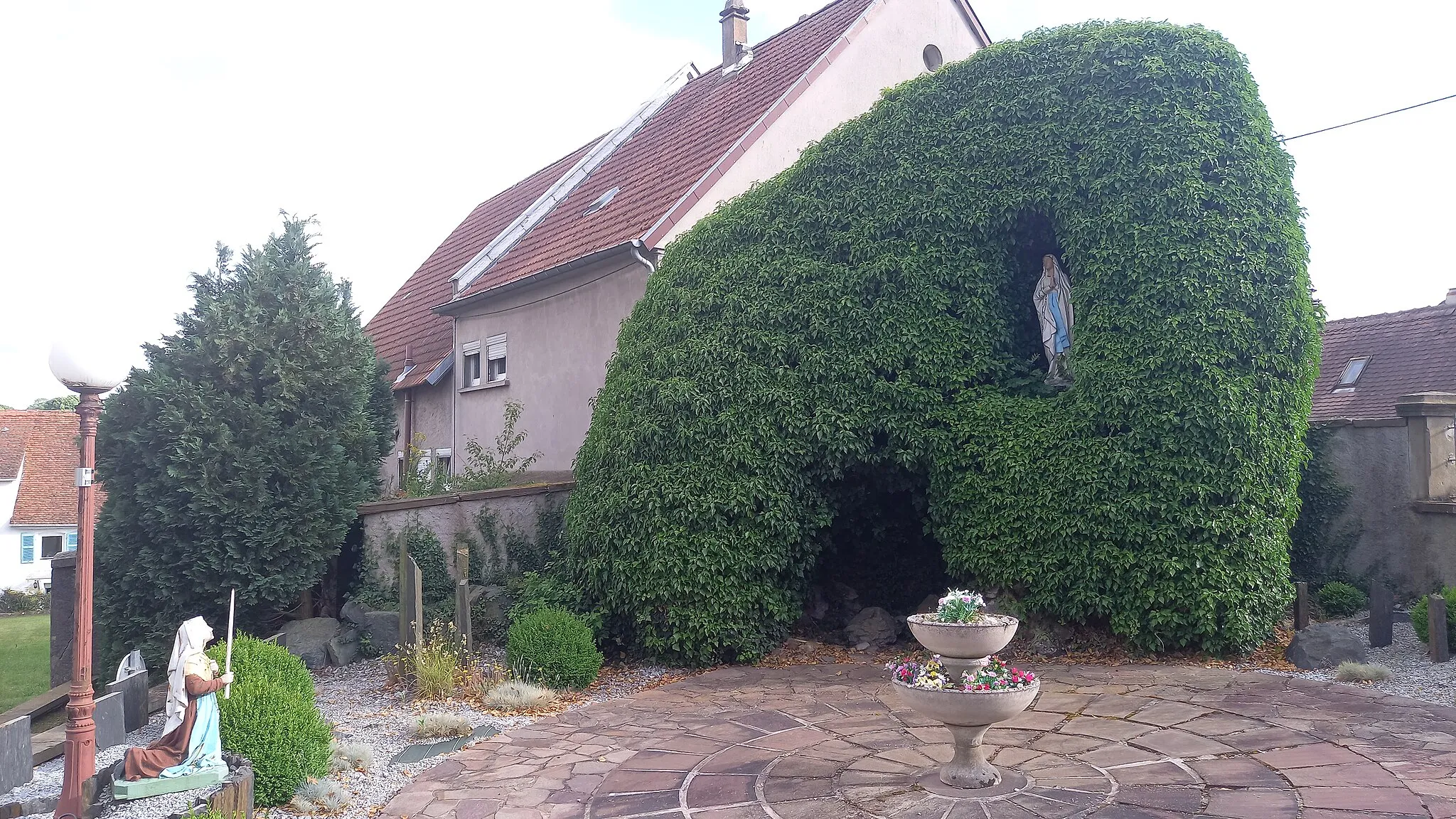 Photo showing: Grotte de Lourdes de Achen (Moselle, France)