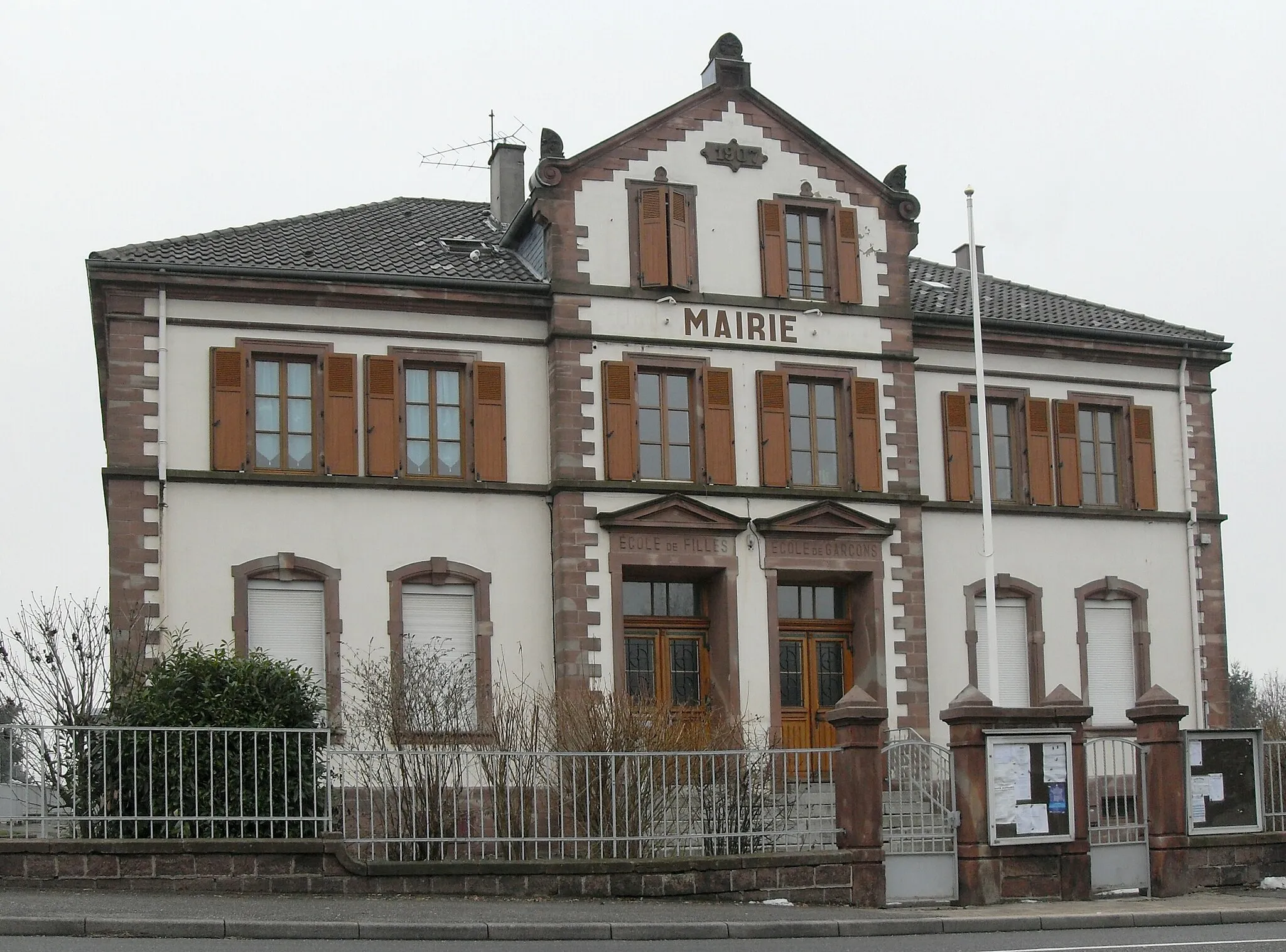 Photo showing: La mairie de Danne-et-Quatre-Vents