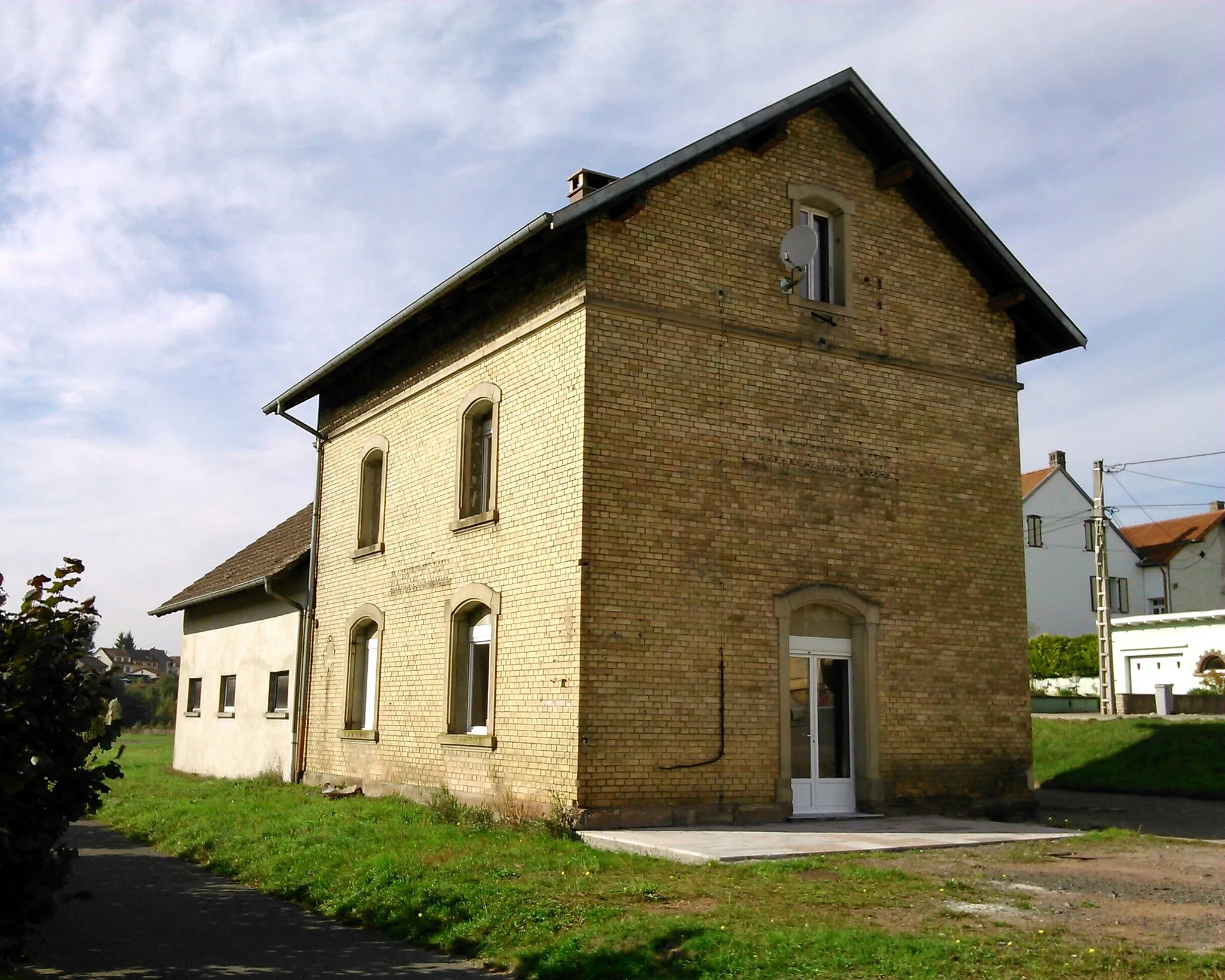 Photo showing: Ancienne gare d'Hartzviller.