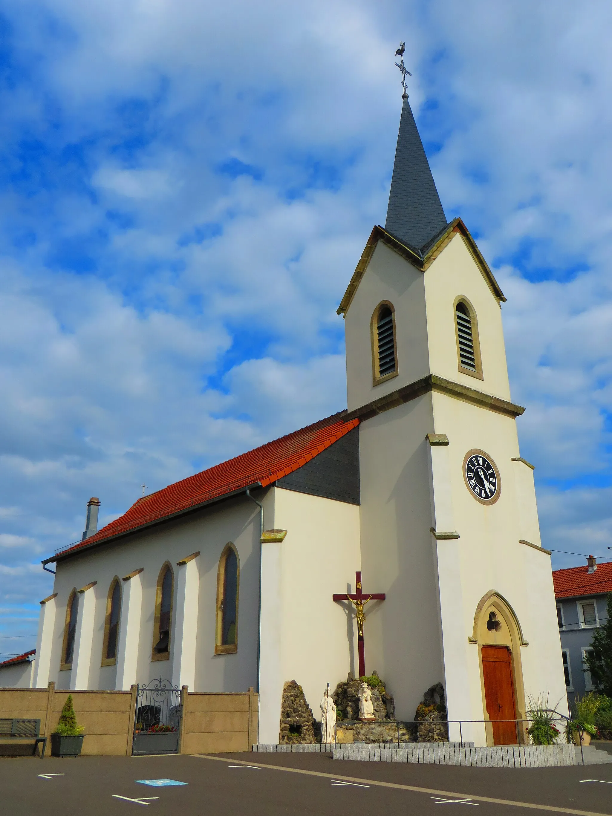 Photo showing: Hazembourg l'église Saint-Étienne