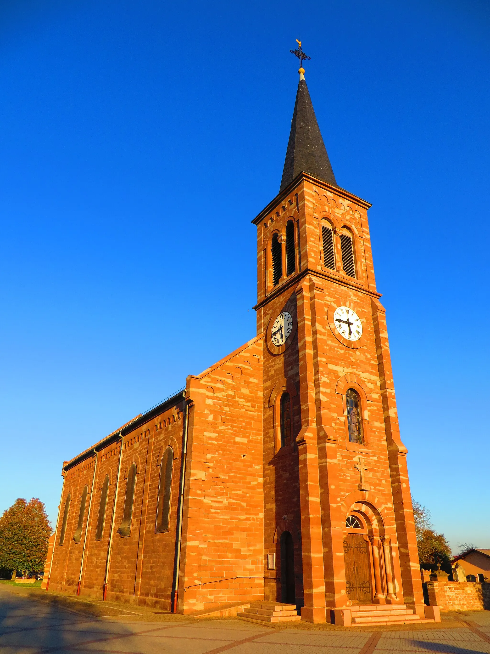 Photo showing: Henridorff Église de l'Exaltation-de-la-Sainte-Croix