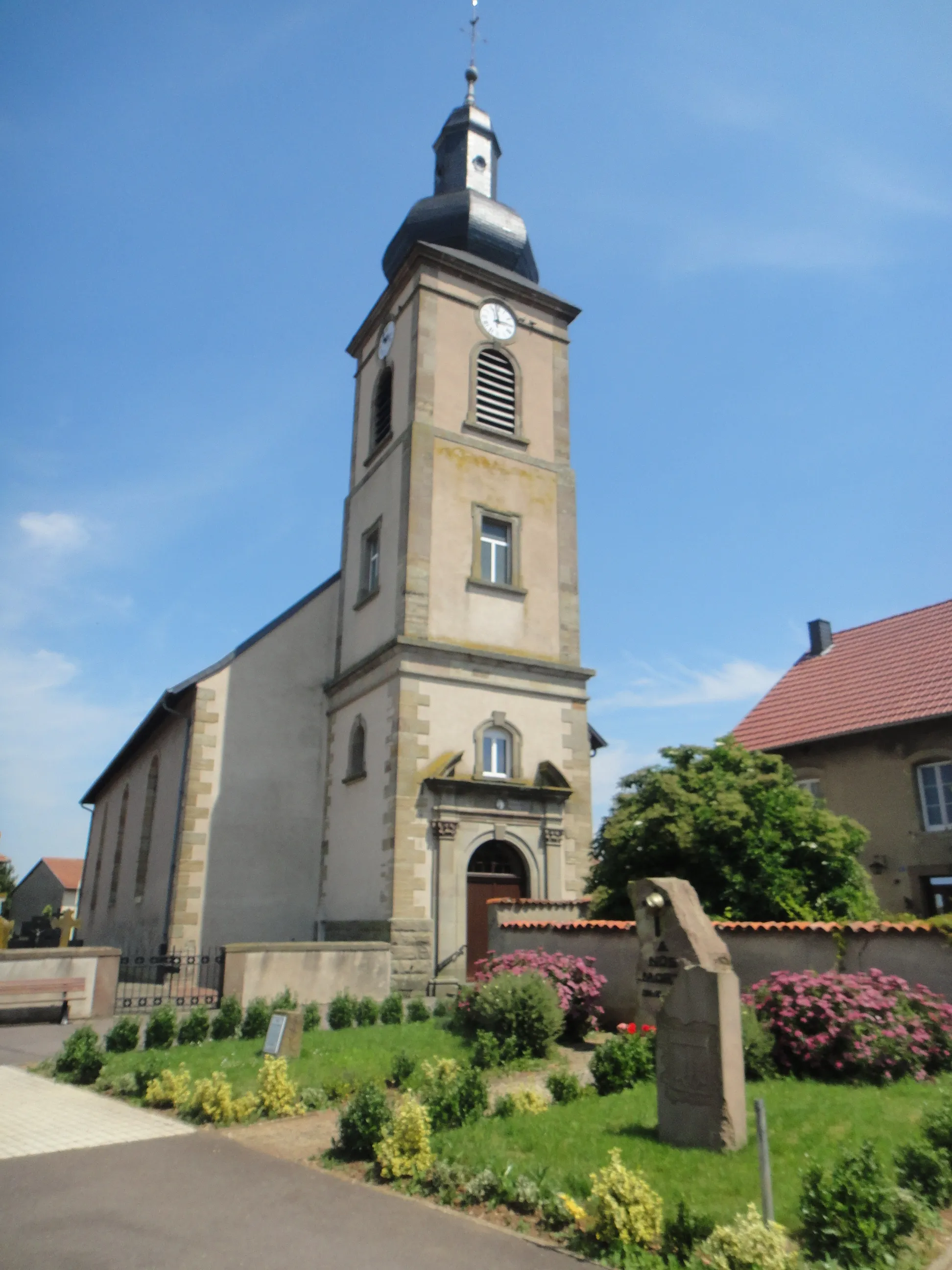 Photo showing: Church St Barthelemy in Léning (Lorraine, France)