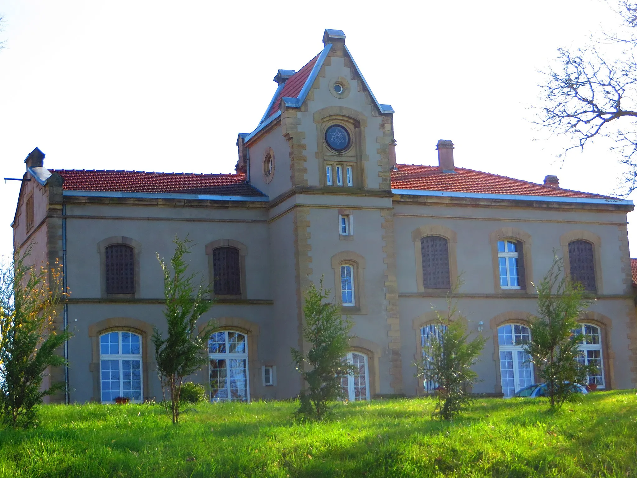 Photo showing: Léning la gare