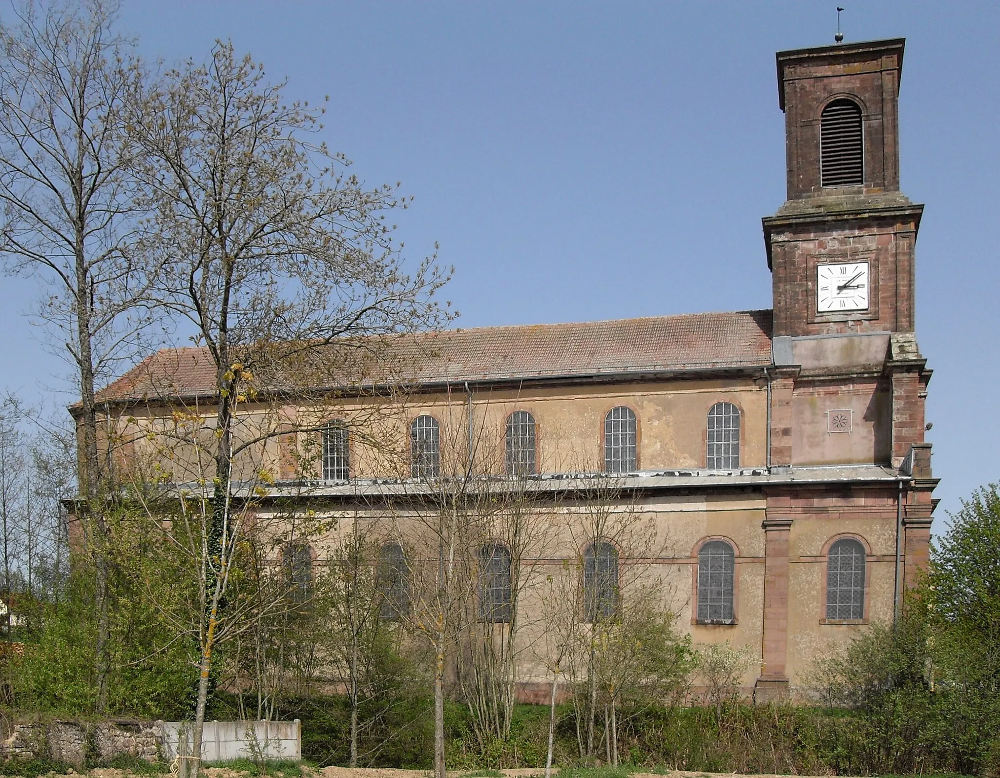 Photo showing: L'église Saint-Vincent à Lachapelle-sous-Rougemont, côté nord-est