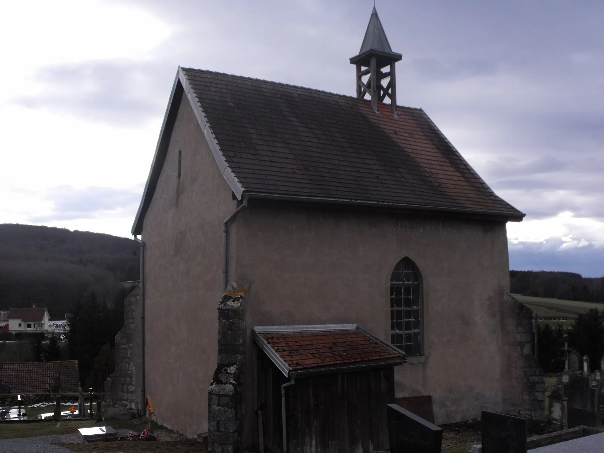 Photo showing: Chapelle du cimetière de Réchésy, Territoire de Belfort, France