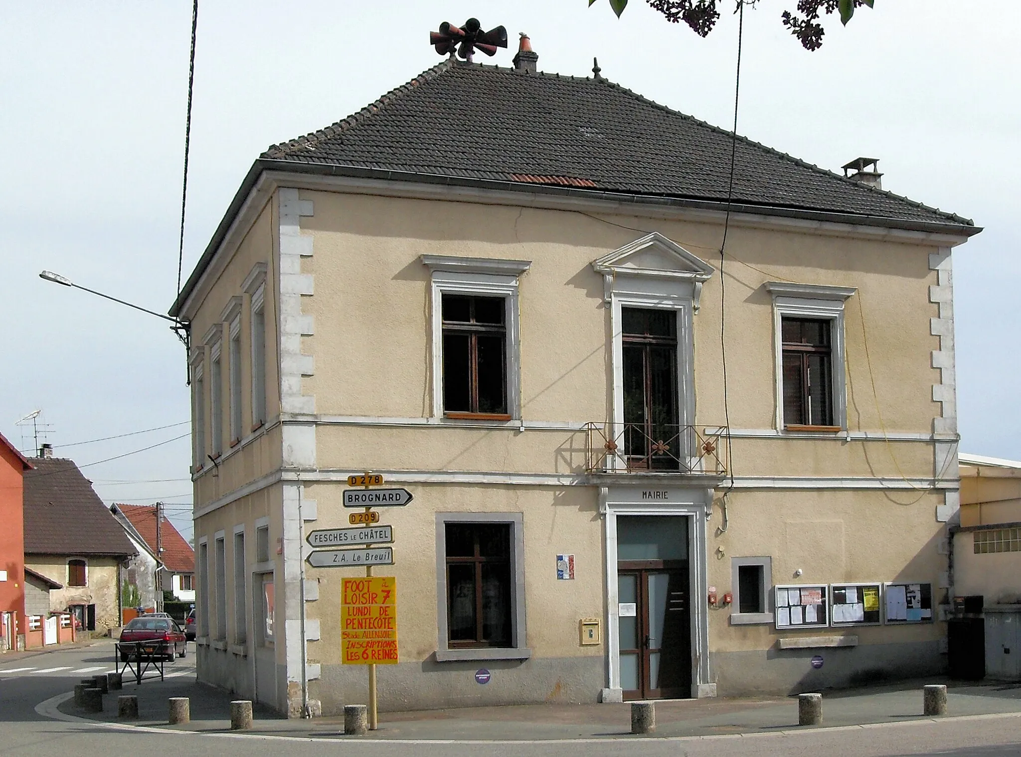 Photo showing: La mairie d'Allenjoie