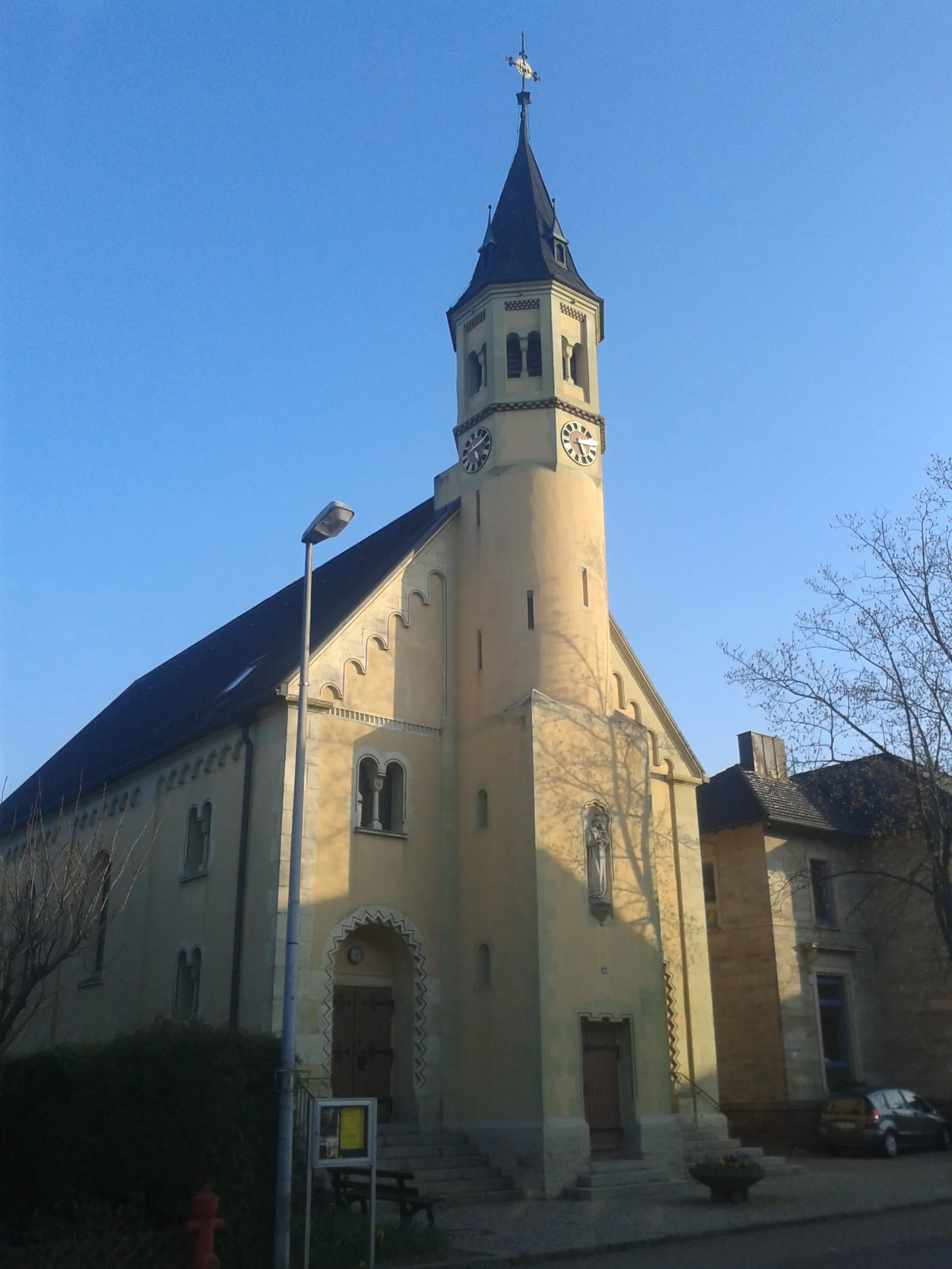 Photo showing: The picture shows the church of Kartung, Germany.