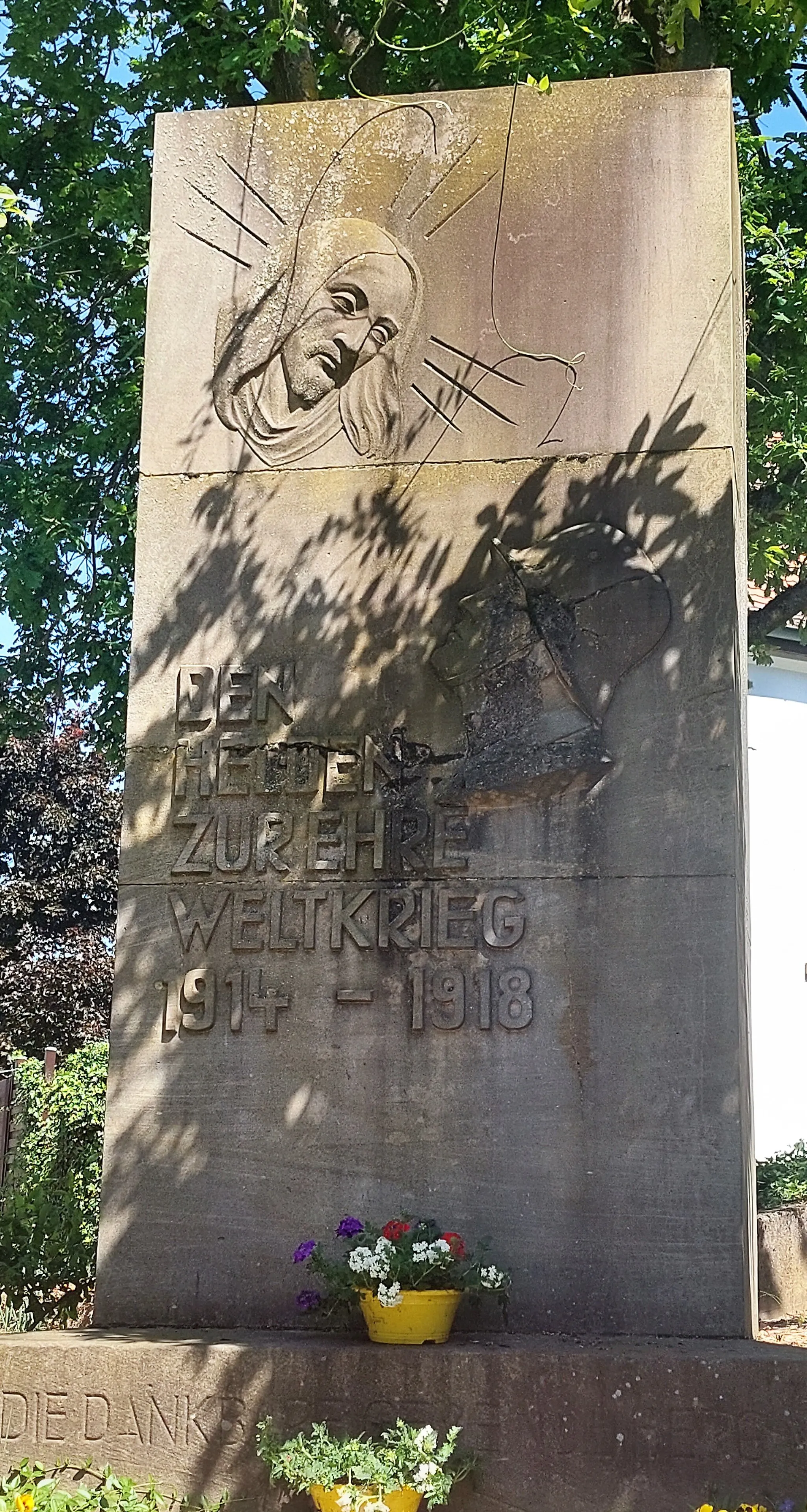 Photo showing: Monument aux morts de 14-18 à Berg (Palatinat)