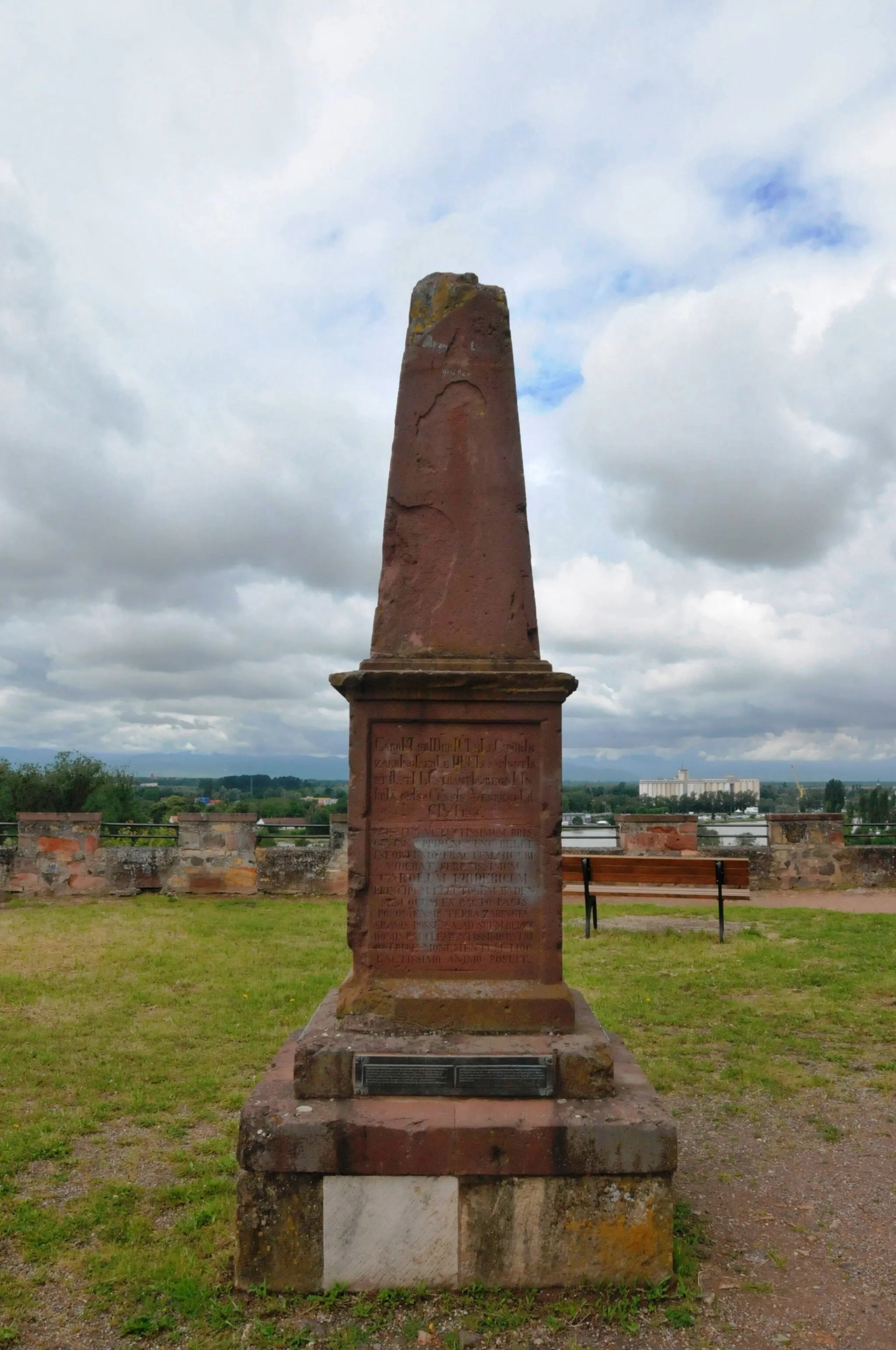 Photo showing: Breisach am Rhein, Eckartsberg-Obelisk