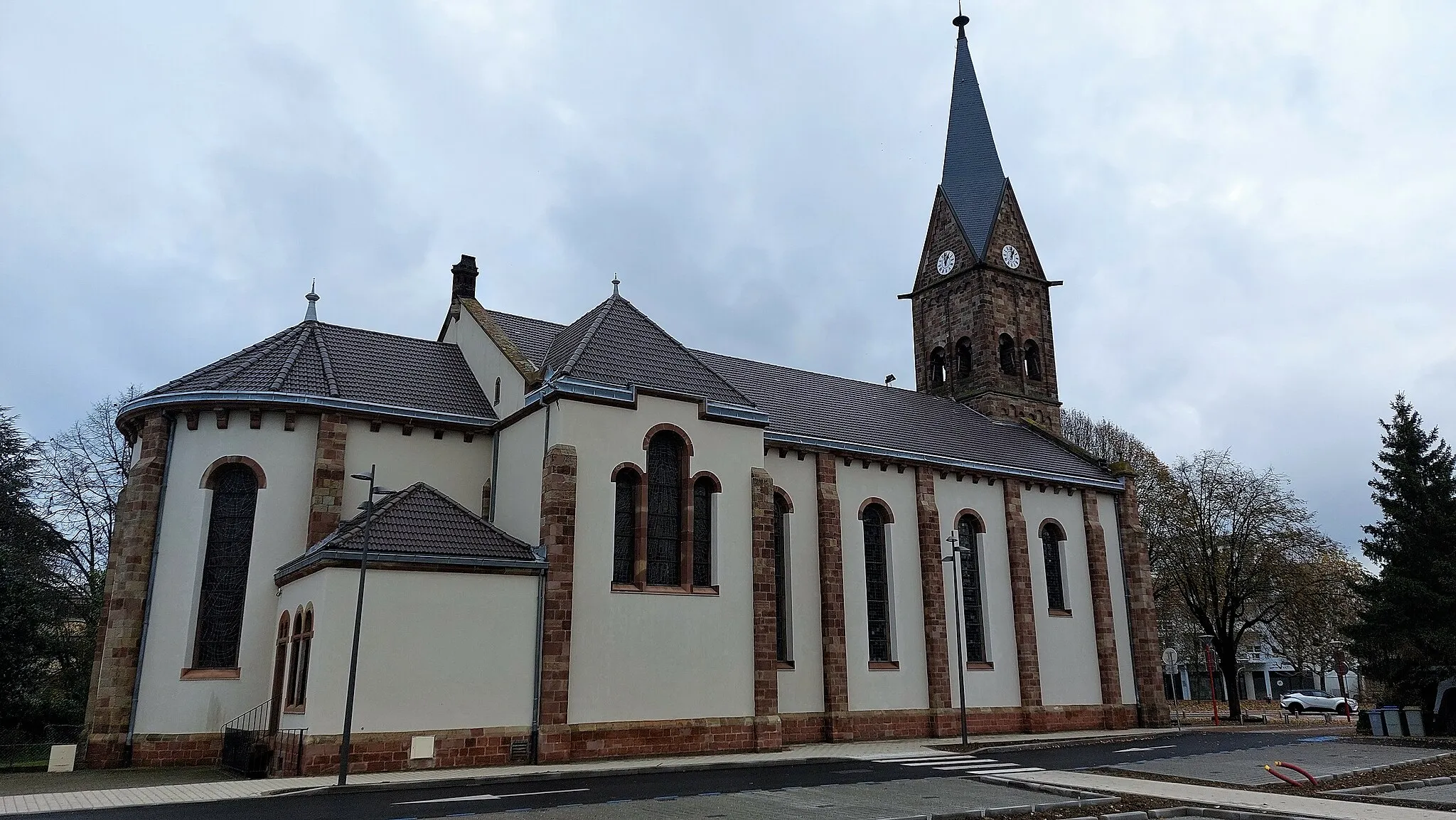 Photo showing: Église Saint-Jean-Baptiste de Lingolsheim