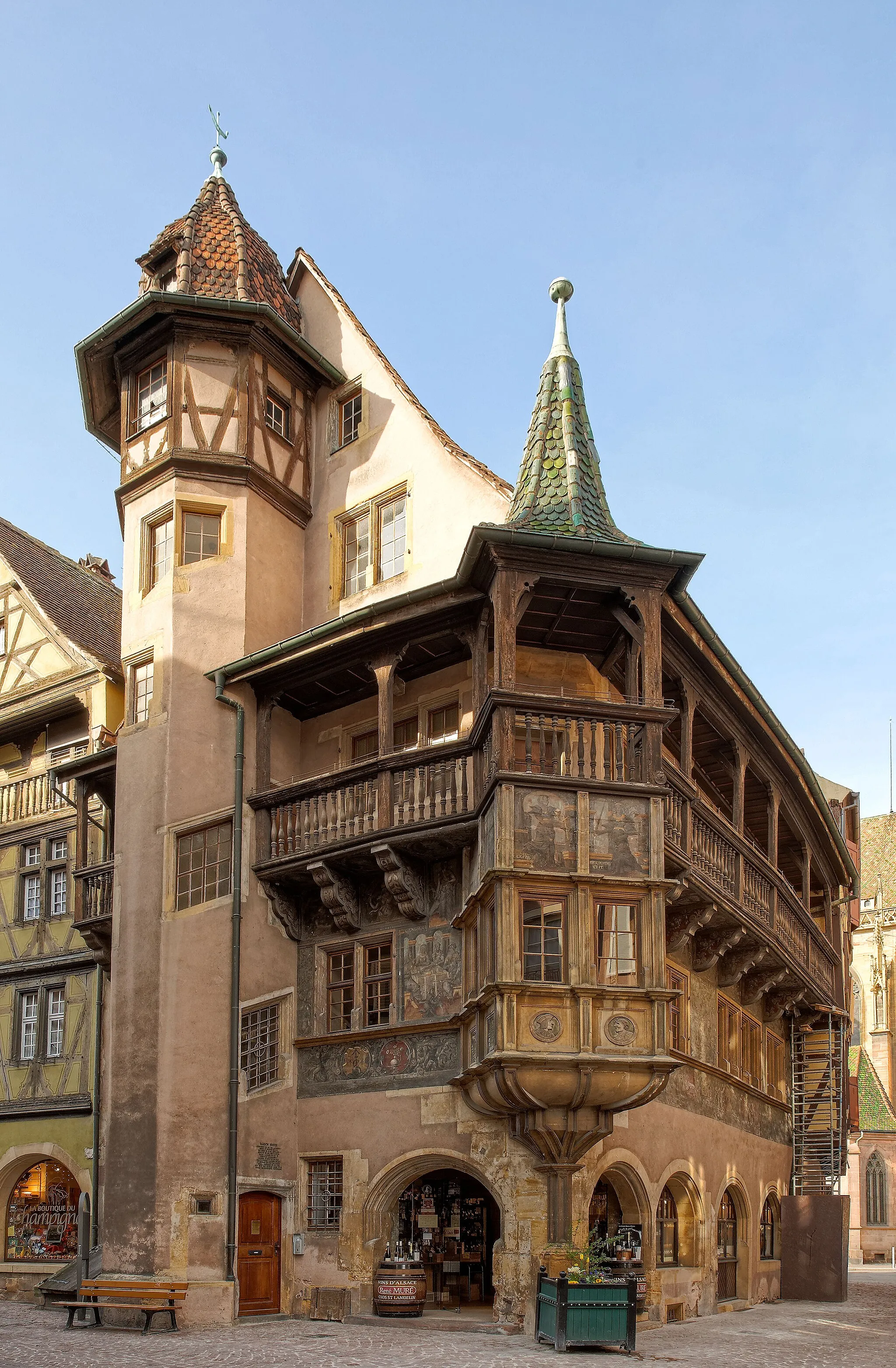 Photo showing: This building is classé au titre des monuments historiques de la France. It is indexed in the base Mérimée, a database of architectural heritage maintained by the French Ministry of Culture, under the reference PA00085378 .