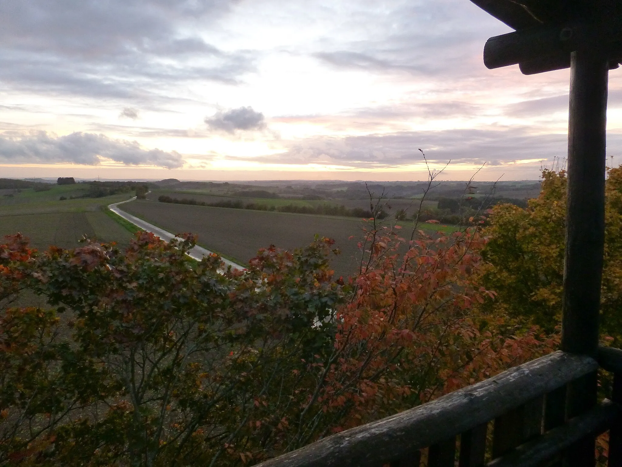 Photo showing: Blick vom Aussichtsturm Schmitshausen nach Westen