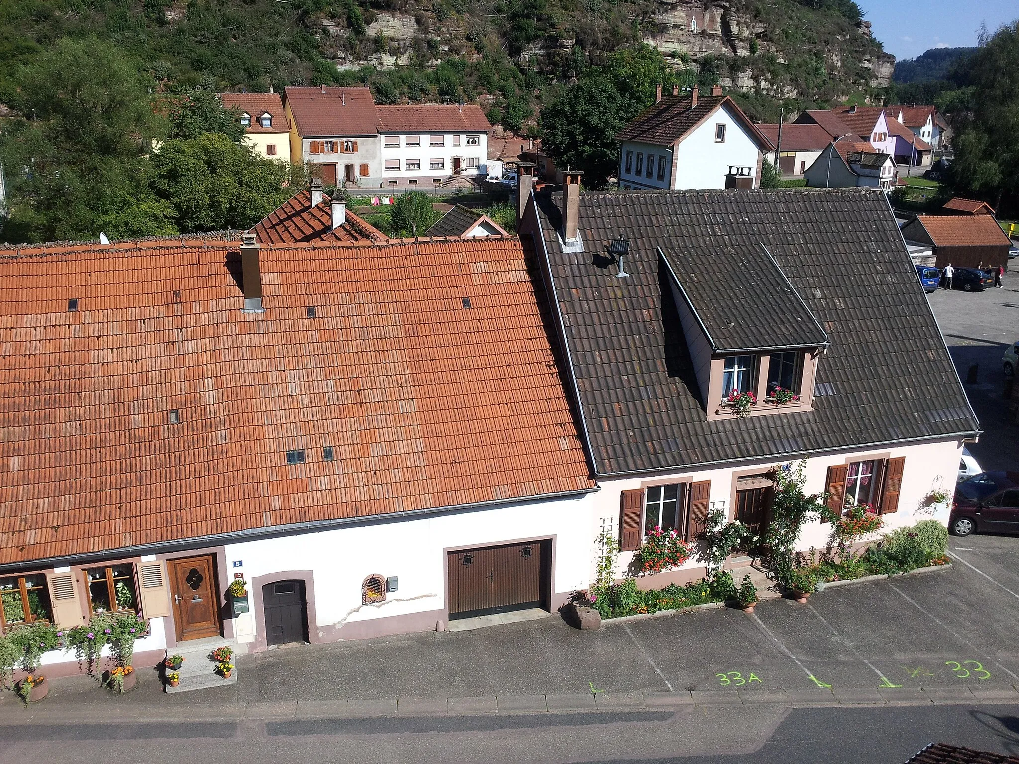 Photo showing: Le village de Graufthal (Bas-Rhin, France) vu des maisons troglodytes