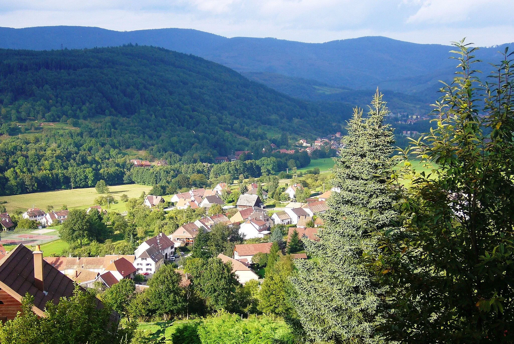 Photo showing: Vue partiel sur le village de Fouchy en direction du sud