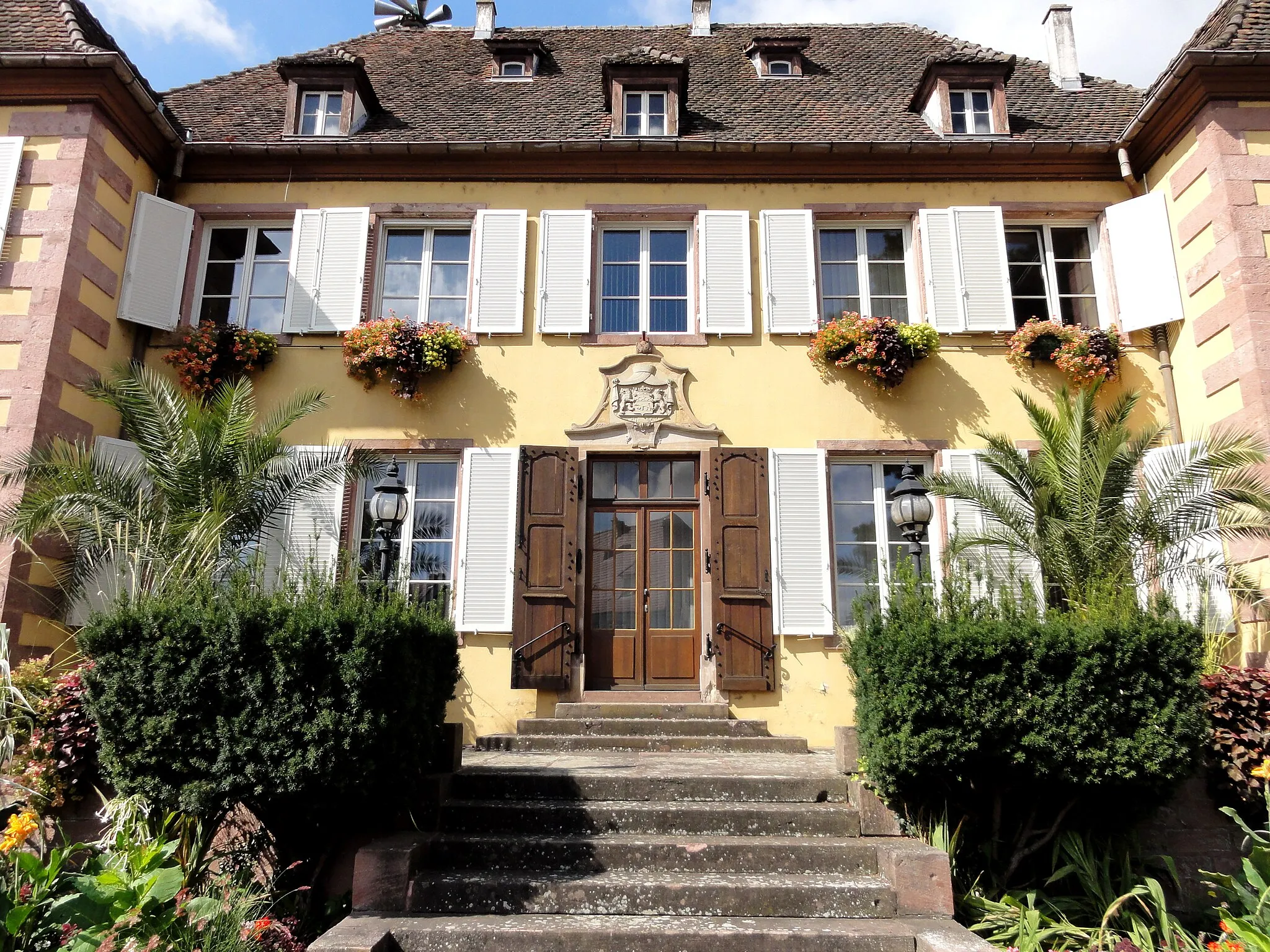 Photo showing: This building is indexed in the base Mérimée, a database of architectural heritage maintained by the French Ministry of Culture, under the reference IA68004047 .