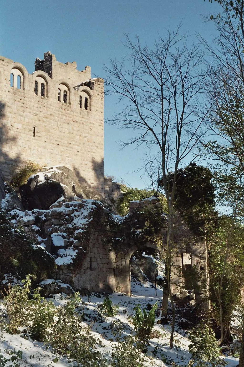 Photo showing: Castle of Bernstein, near Dambach-la-ville, France.