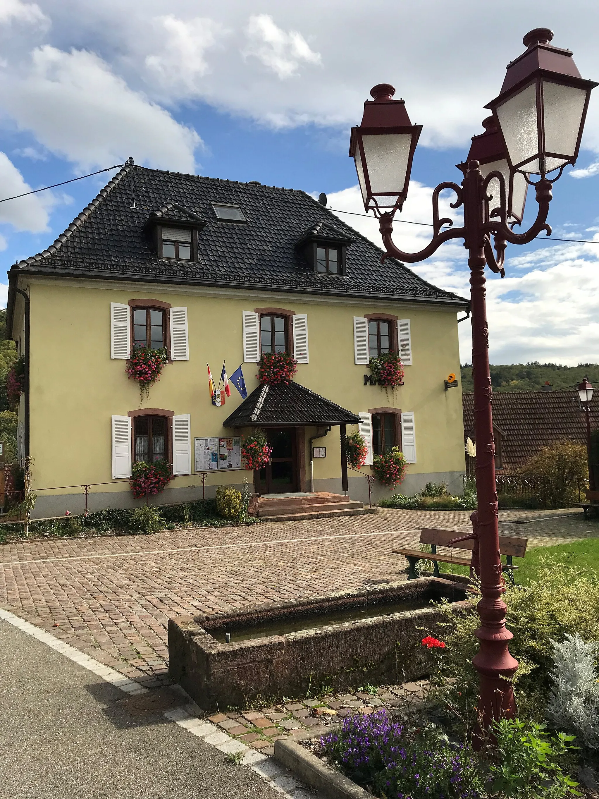 Photo showing: Mairie 4, Place de l'Eglise