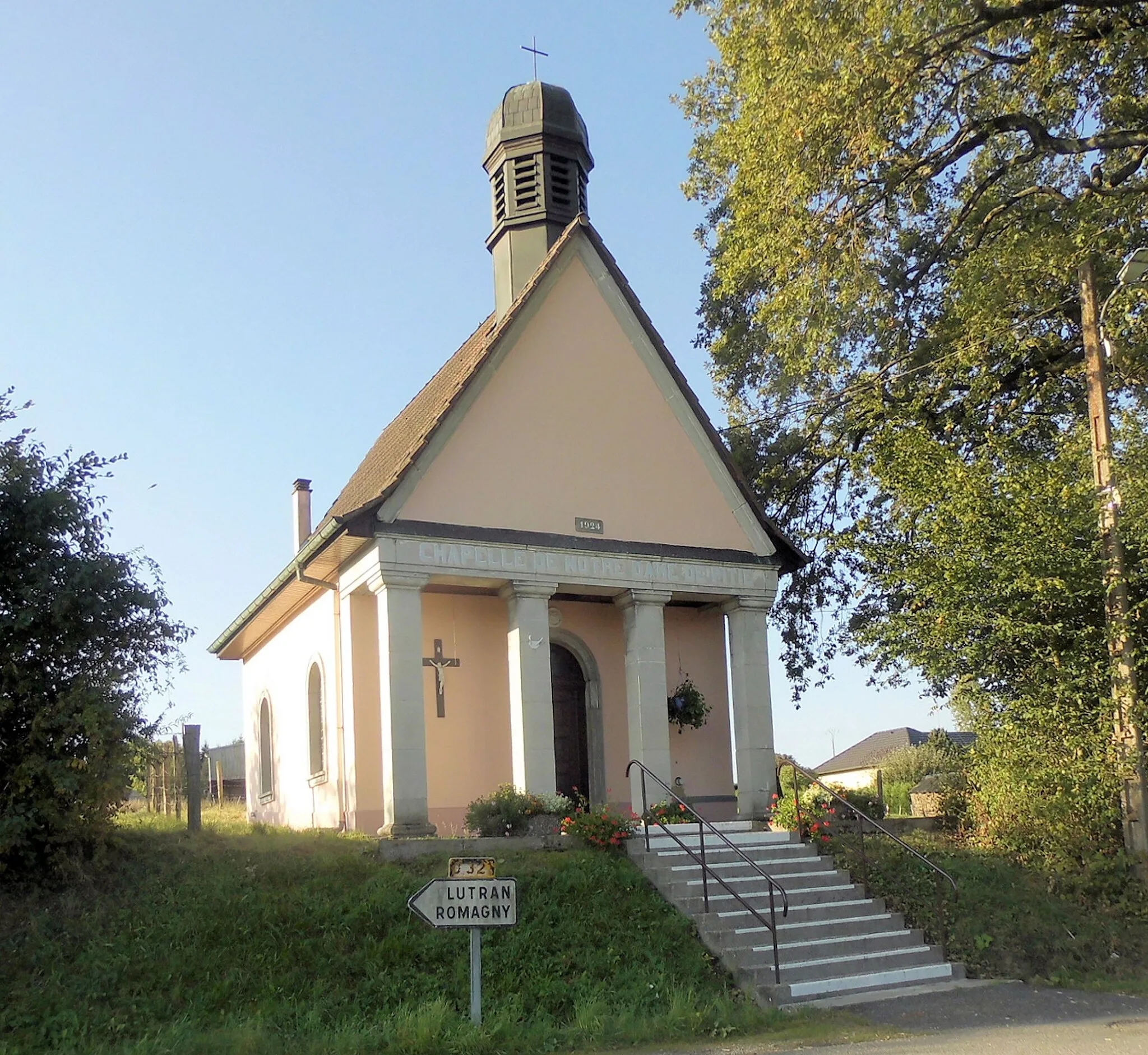 Photo showing: La chapelle Notre-Dame-de-Pitié à Valdieu-Lutran