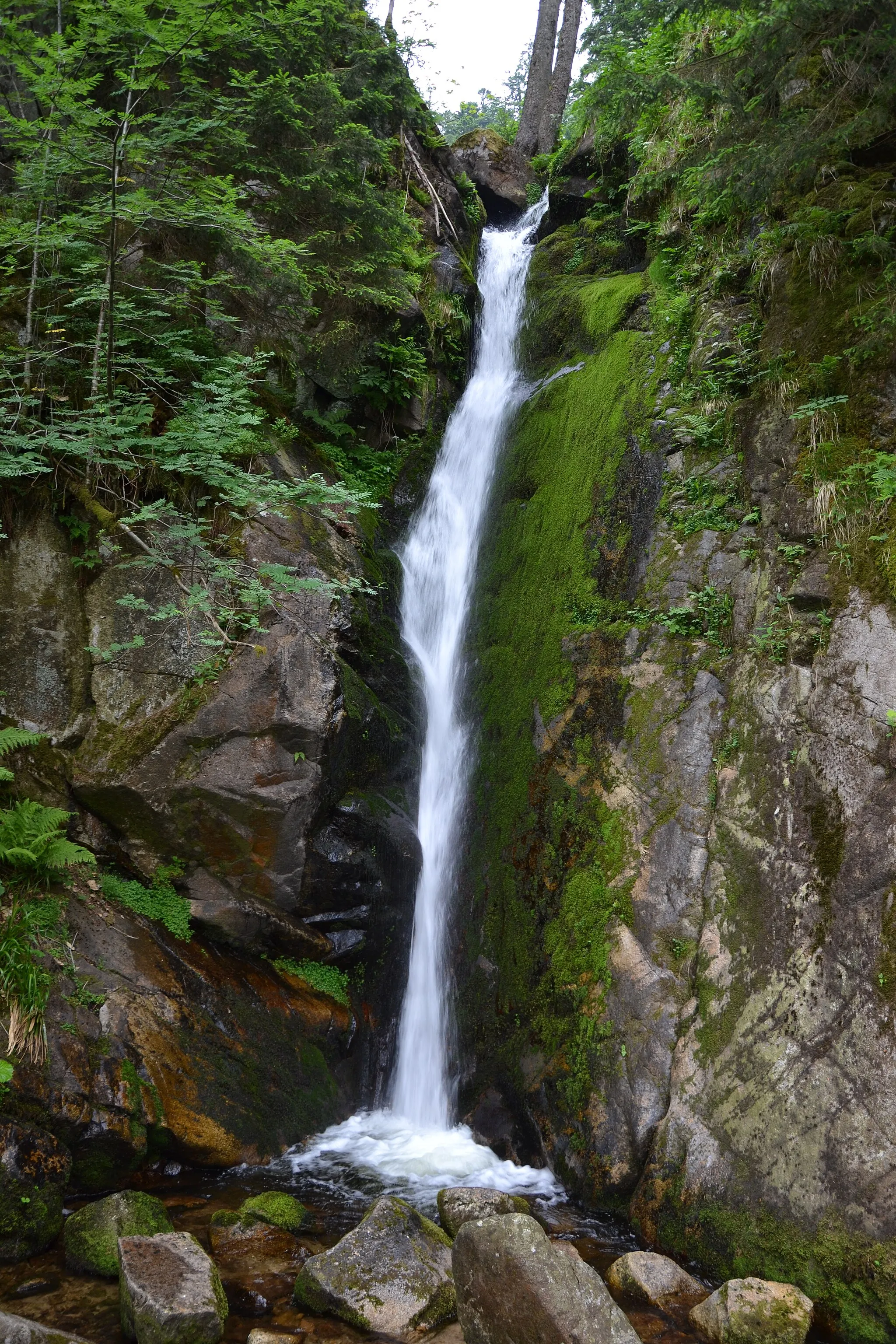 Photo showing: La cascade du Rudlin, située sur la limite Le Valtin - Plainfaing.