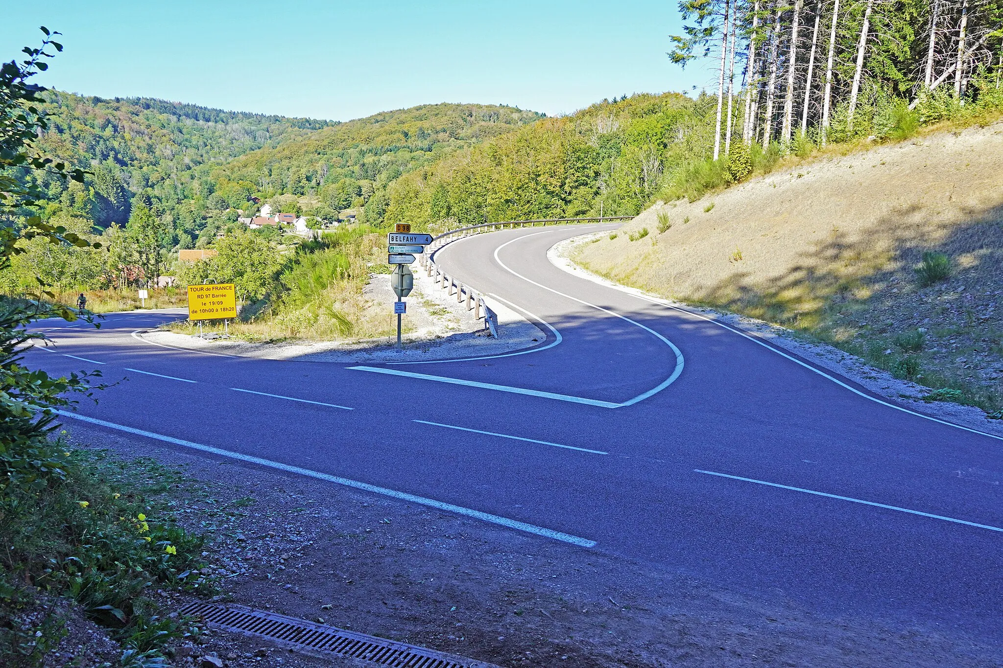 Photo showing: Le col de la Chevestraye entre Fresse et Plancher-Bas.