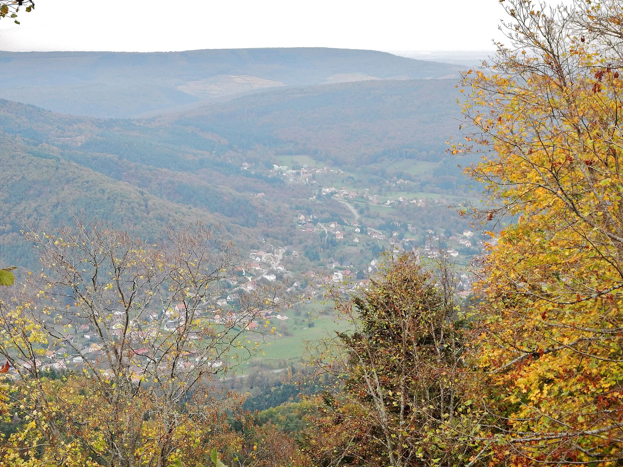 Photo showing: View to Lautenbach from Ruine de Hohrupf