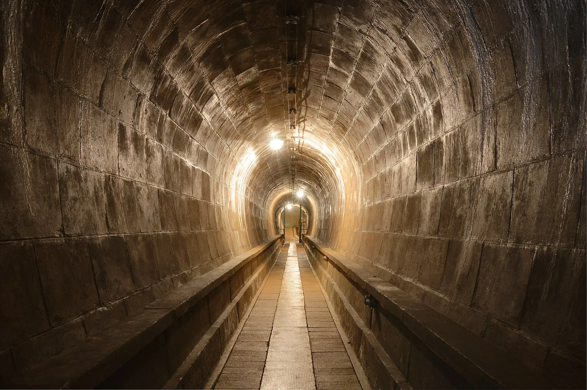 Photo showing: Tunnel in Fort de Mutzig, France