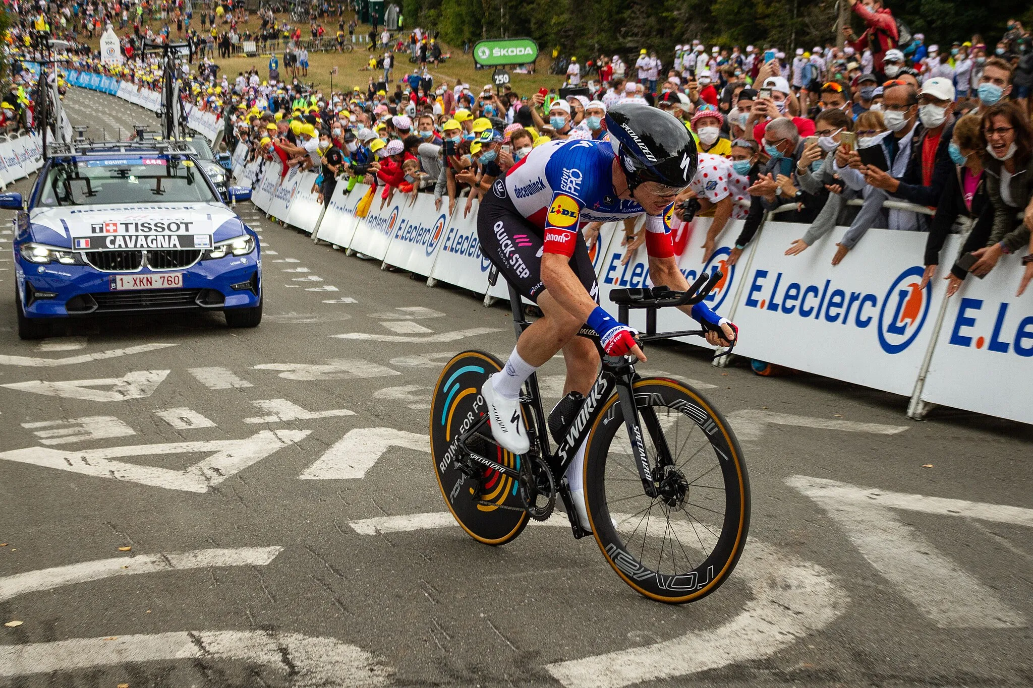 Photo showing: Rémi Cavagna produisant son effort dans la rampe de la Planche des Belles Filles sur le Tour de France 2020.