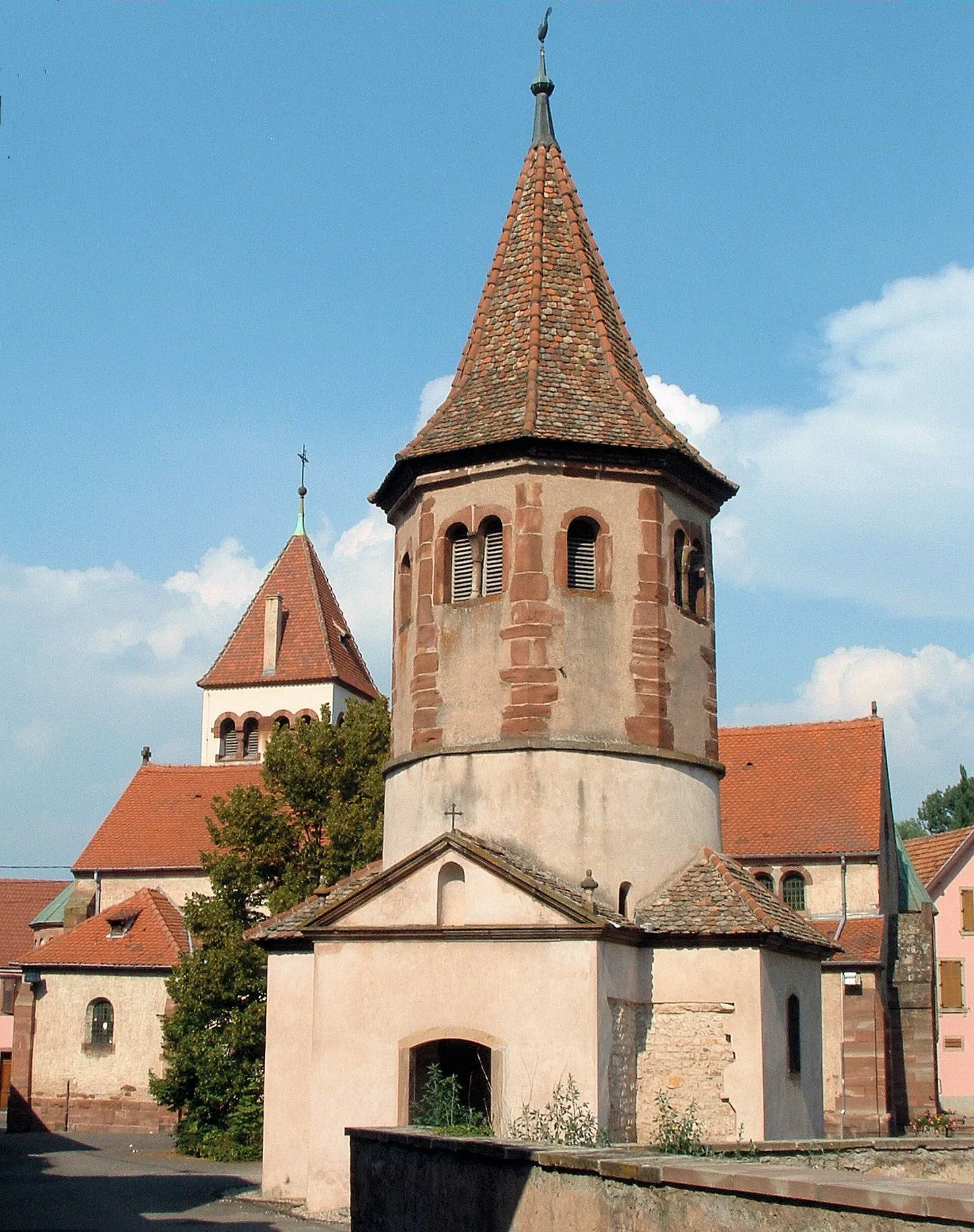 Photo showing: Avolsheim - Chapelle Saint-Ulrich et église Saint-Materne