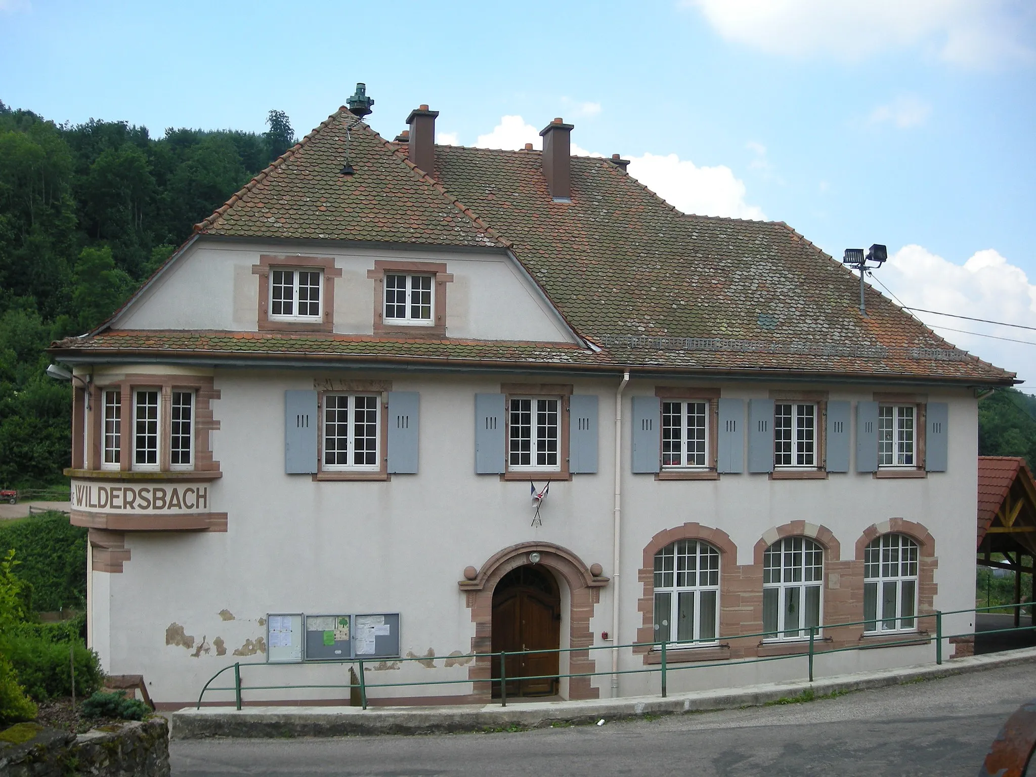 Photo showing: Mairie-école de Wildersbach (Bas-Rhin)