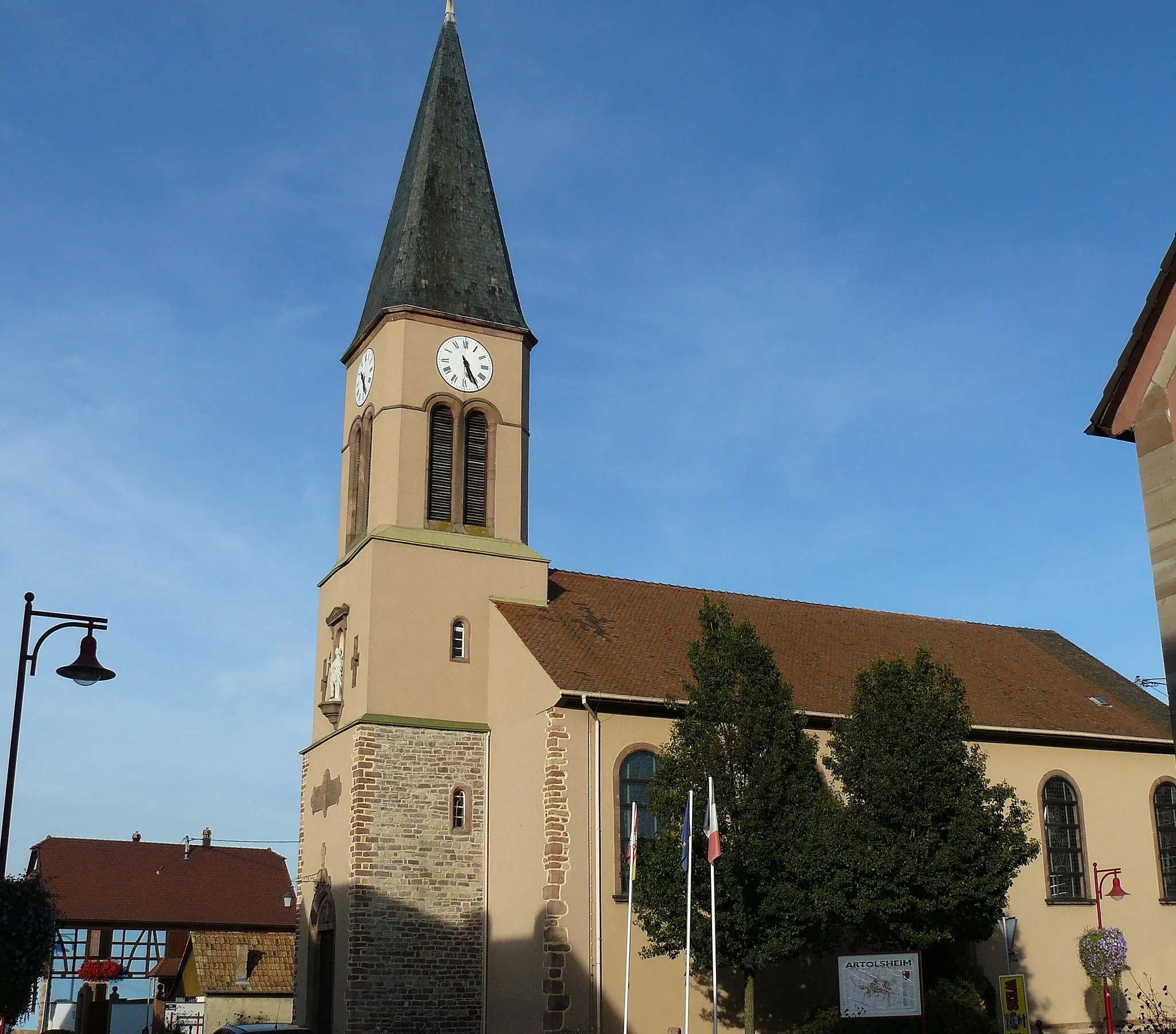 Photo showing: Église catholique du village