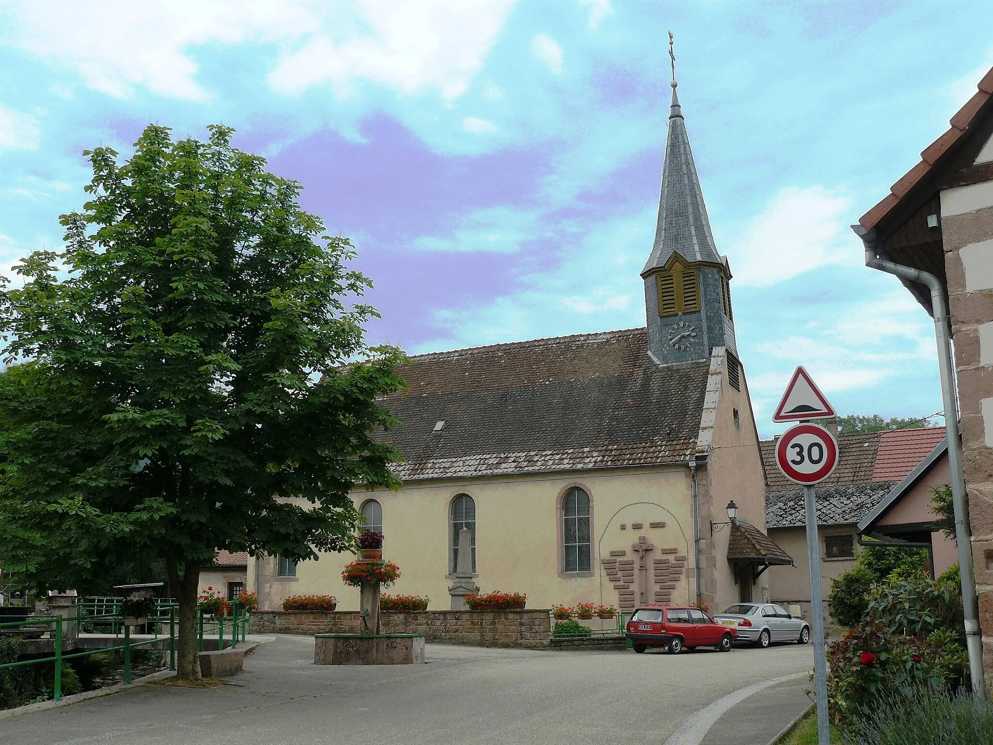 Photo showing: Eglise Saint-Quirin, Bassemberg, France