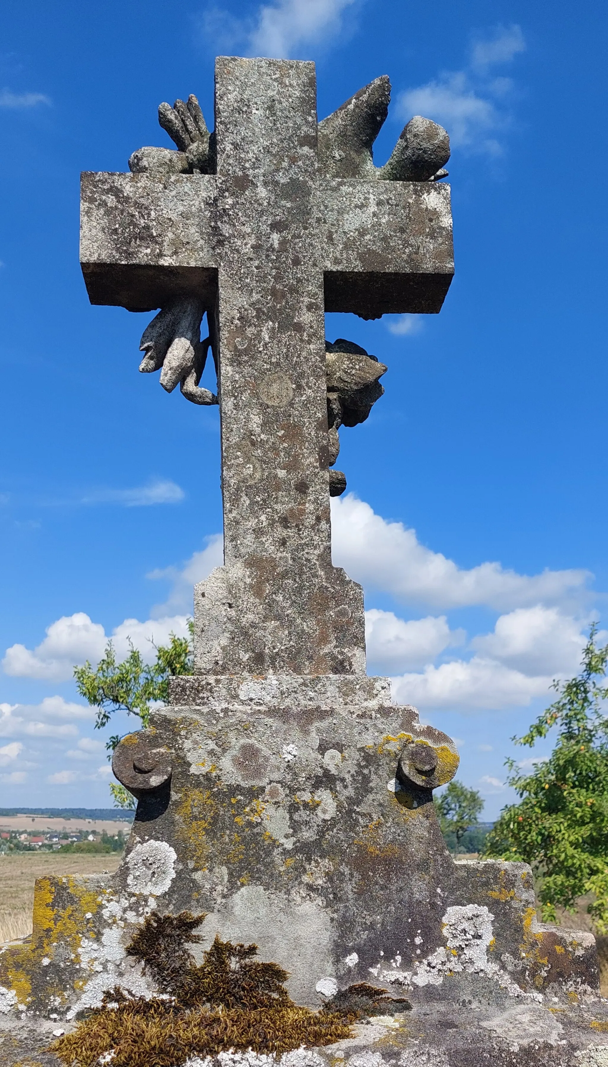 Photo showing: Ancienne pierre tombale du cimetière de Bettwiller