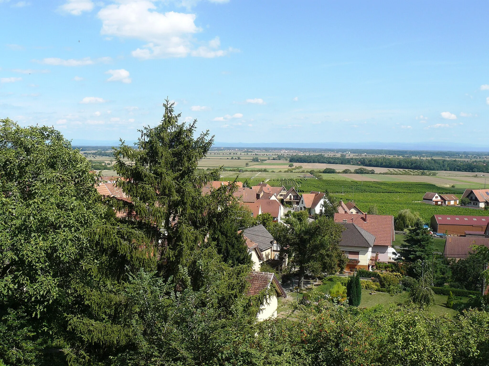 Photo showing: Une partie du village de Dieffenthal vers le bas